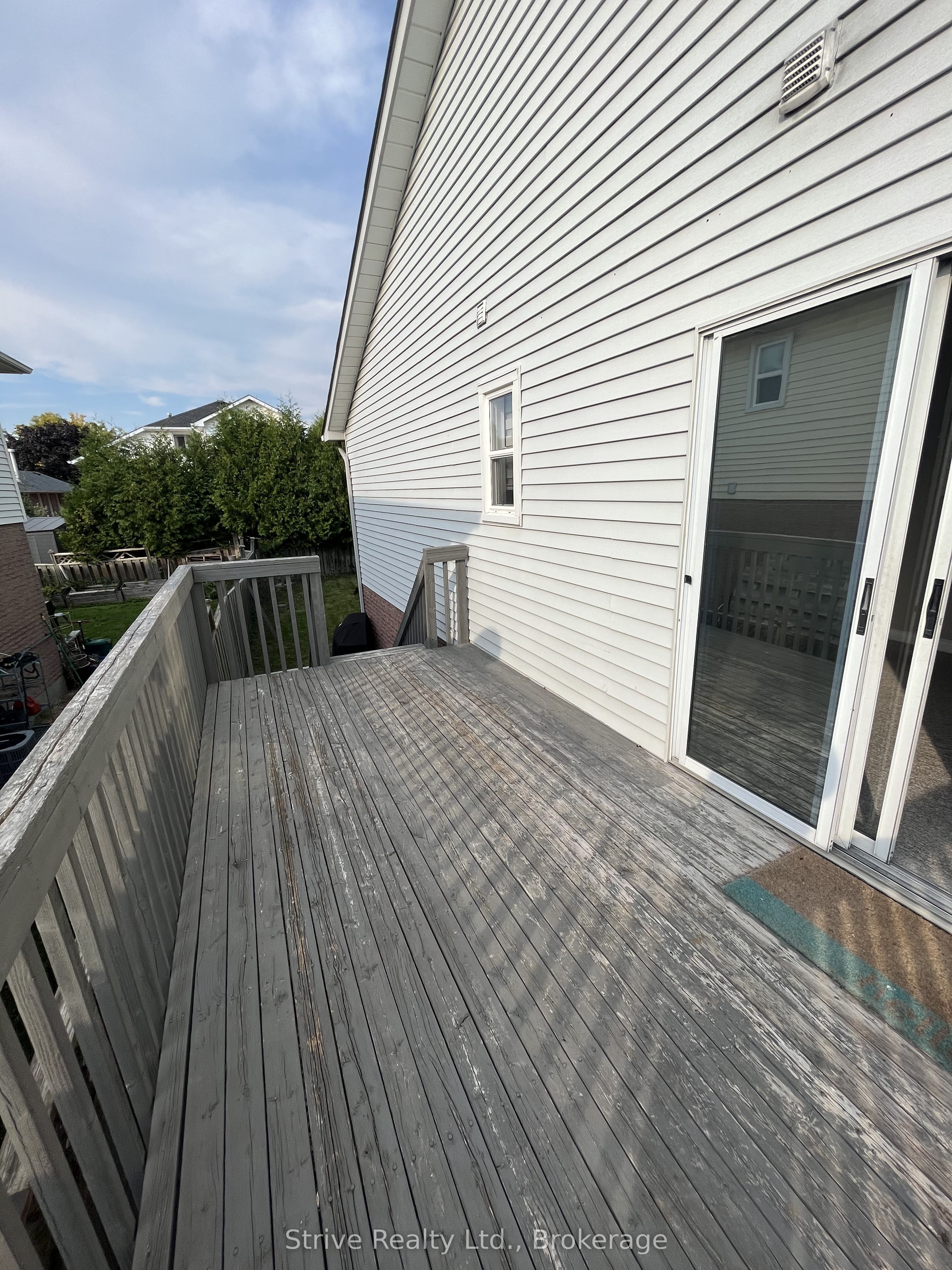 1013 Attersley Drive Property Photo 16