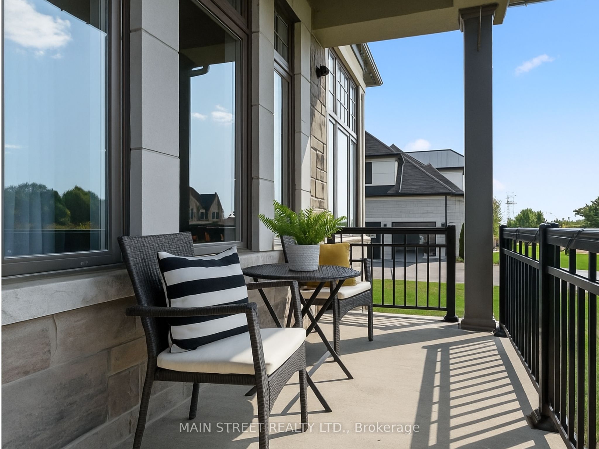 21 Dexshire Drive Property Photo 4