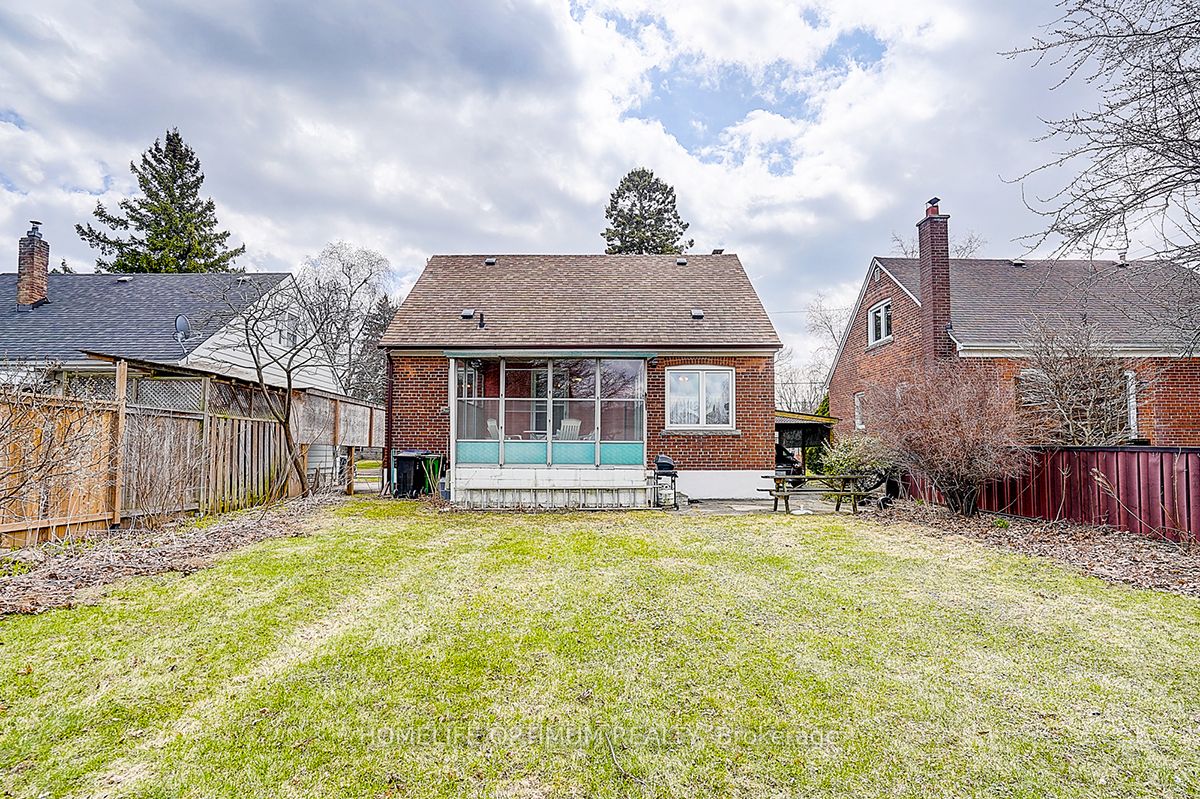 16 Ayre Point Road Property Photo 4