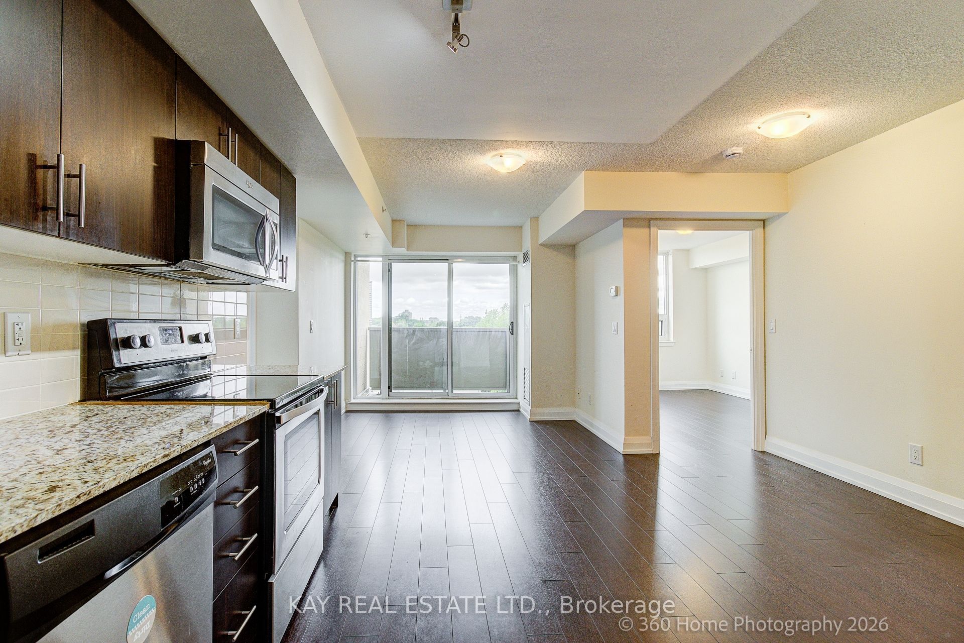3520 Danforth Avenue 612 Property Photo 8