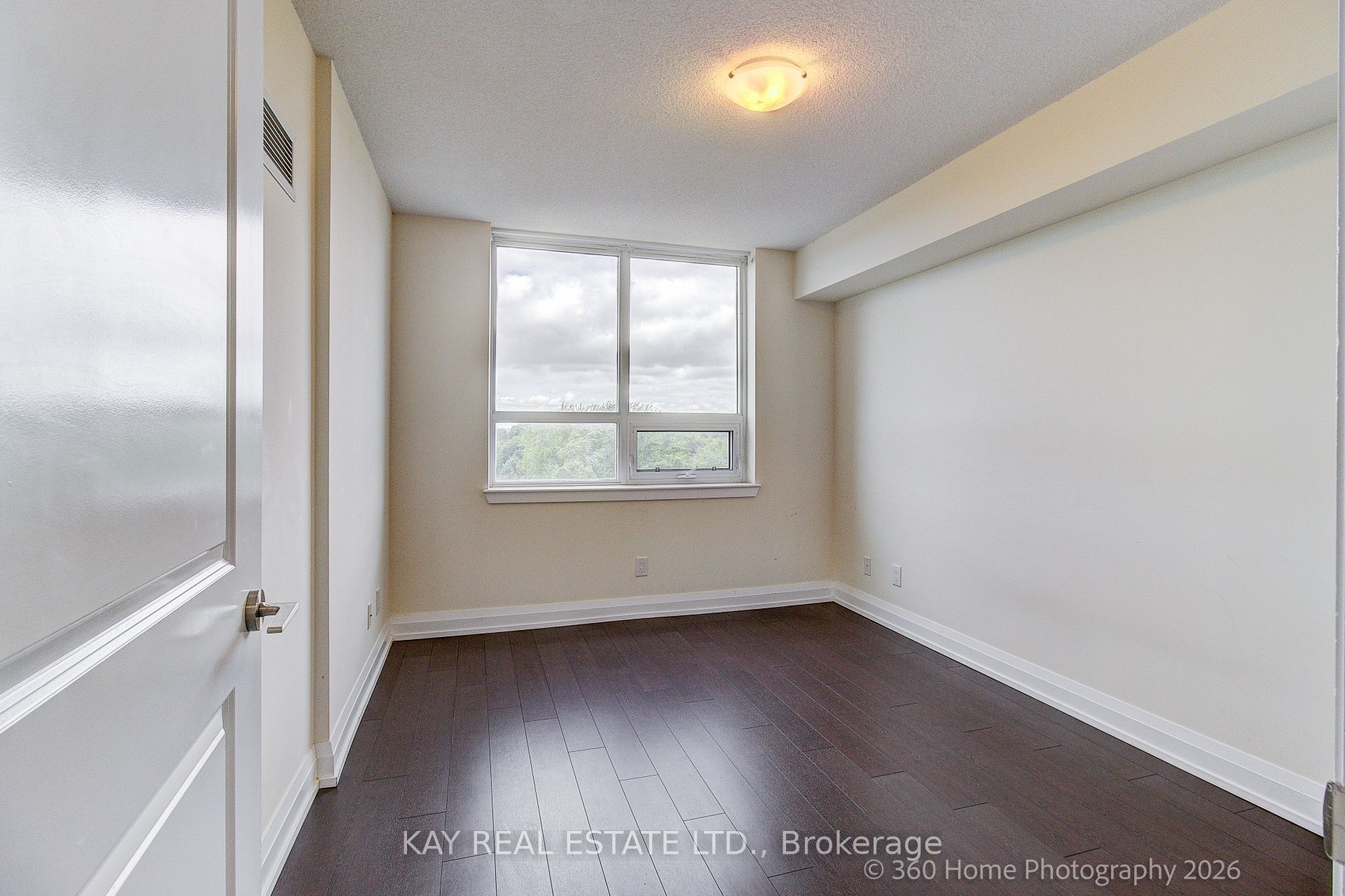3520 Danforth Avenue 612 Property Photo 13