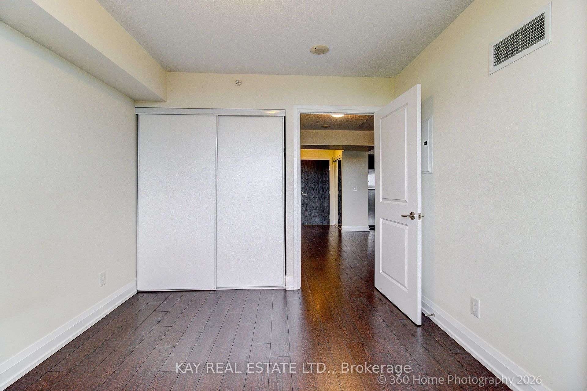 3520 Danforth Avenue 612 Property Photo 14