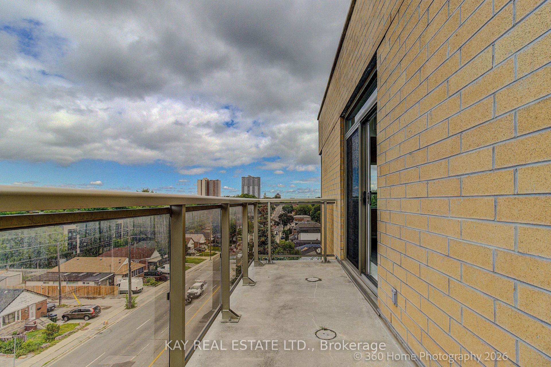 3520 Danforth Avenue 612 Property Photo 23