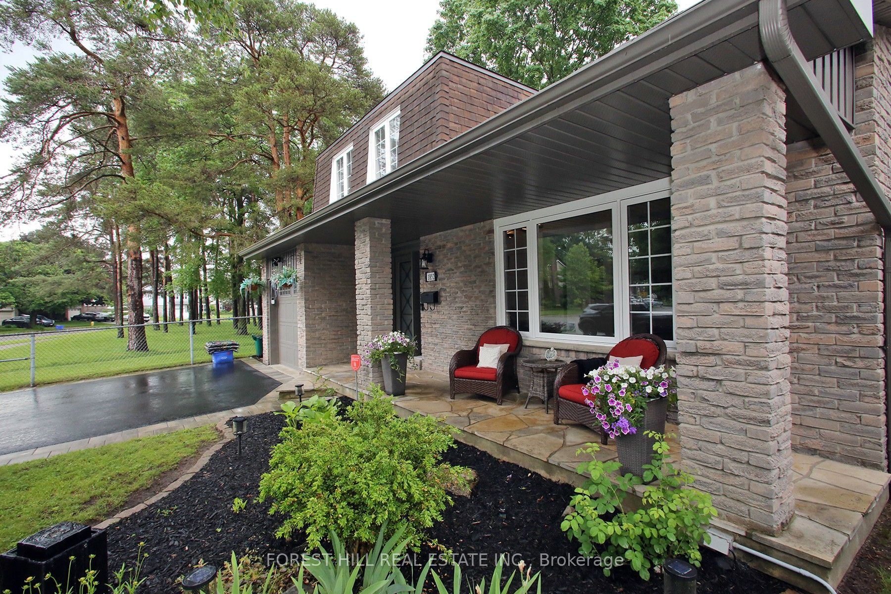 1852 Bowler Drive Property Photo 2