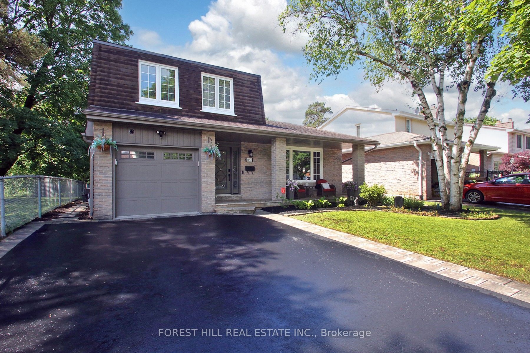 1852 Bowler Drive Property Photo 3
