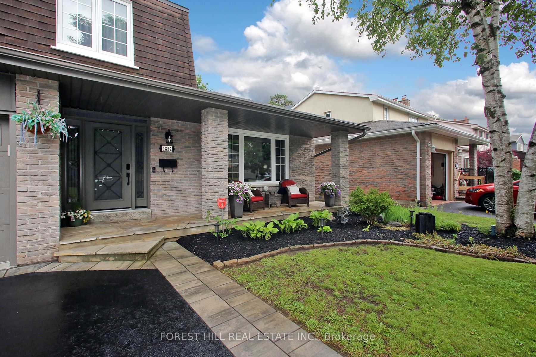 1852 Bowler Drive Property Photo 4