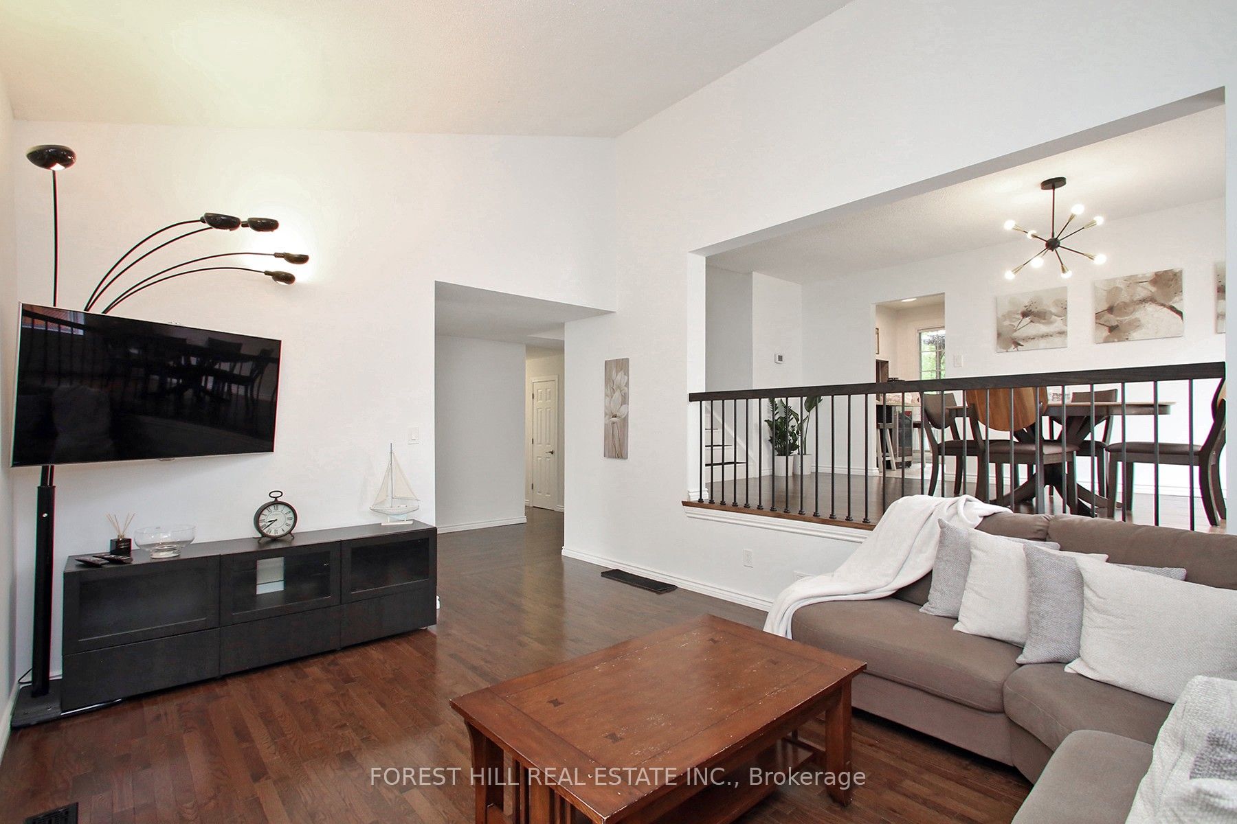 1852 Bowler Drive Property Photo 7