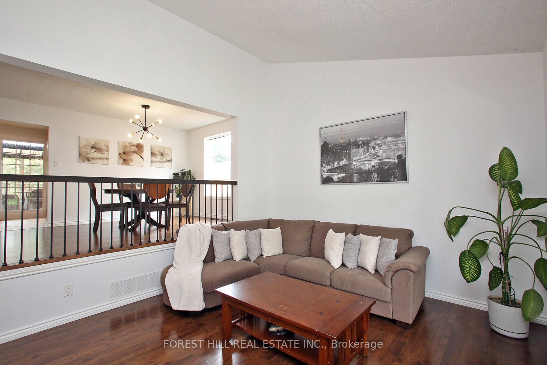 1852 Bowler Drive Property Photo 10