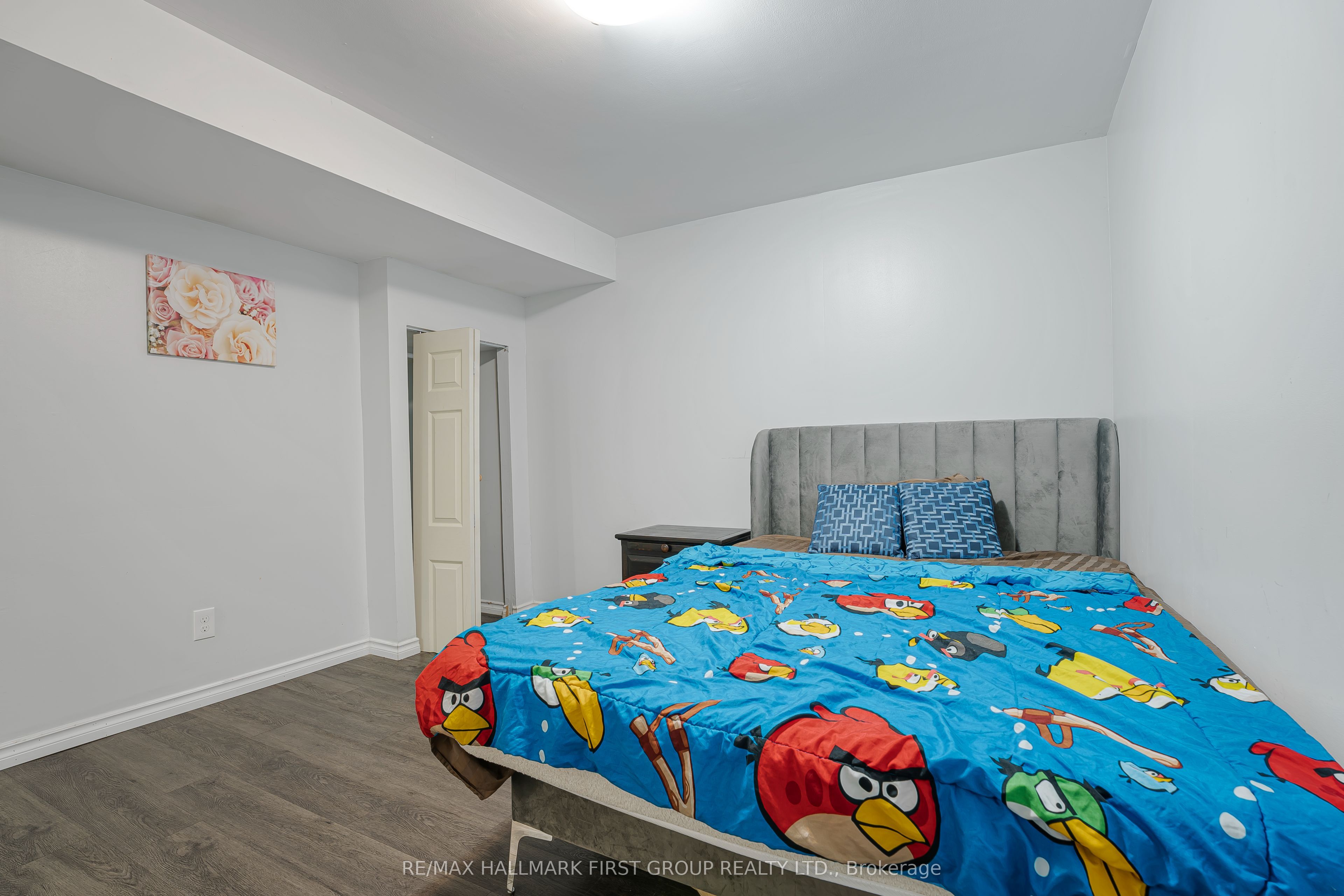 86 Seward Crescent Property Photo 12