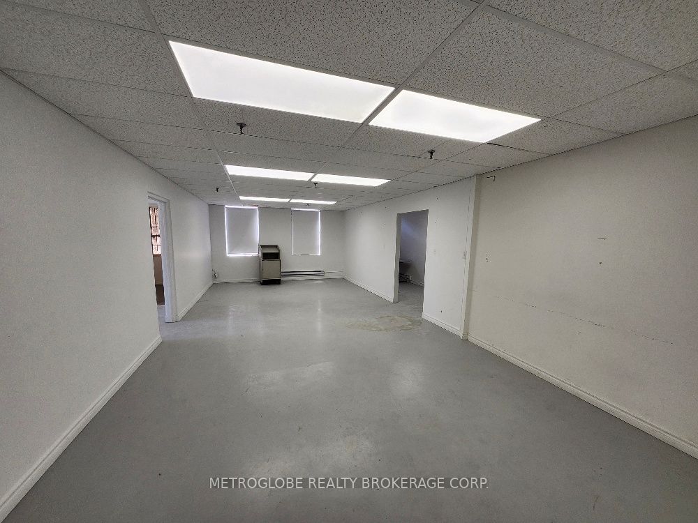 100 Melford Drive 1 Property Photo 4