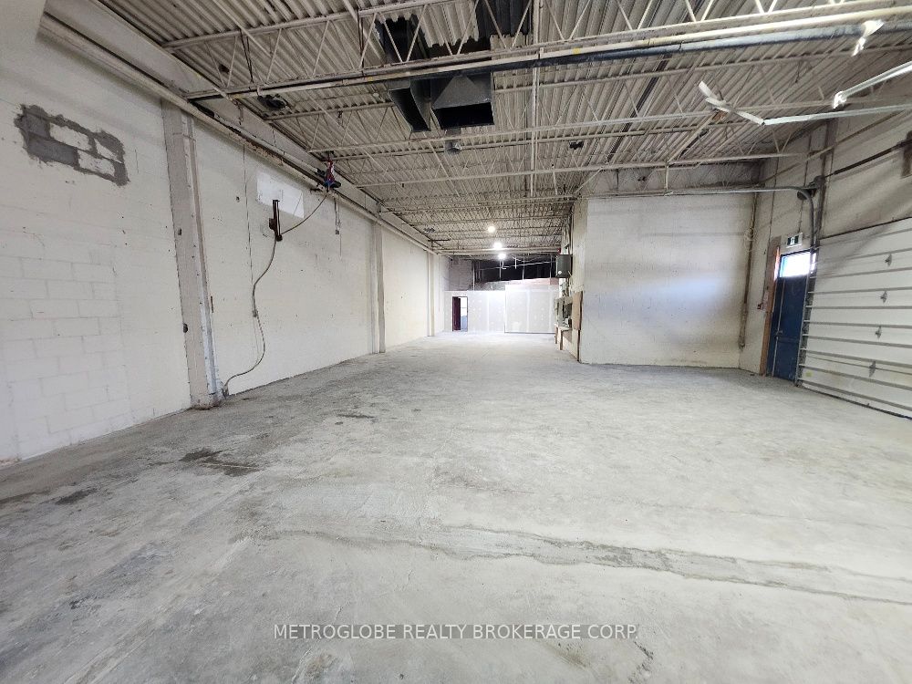100 Melford Drive 1 Property Photo 8