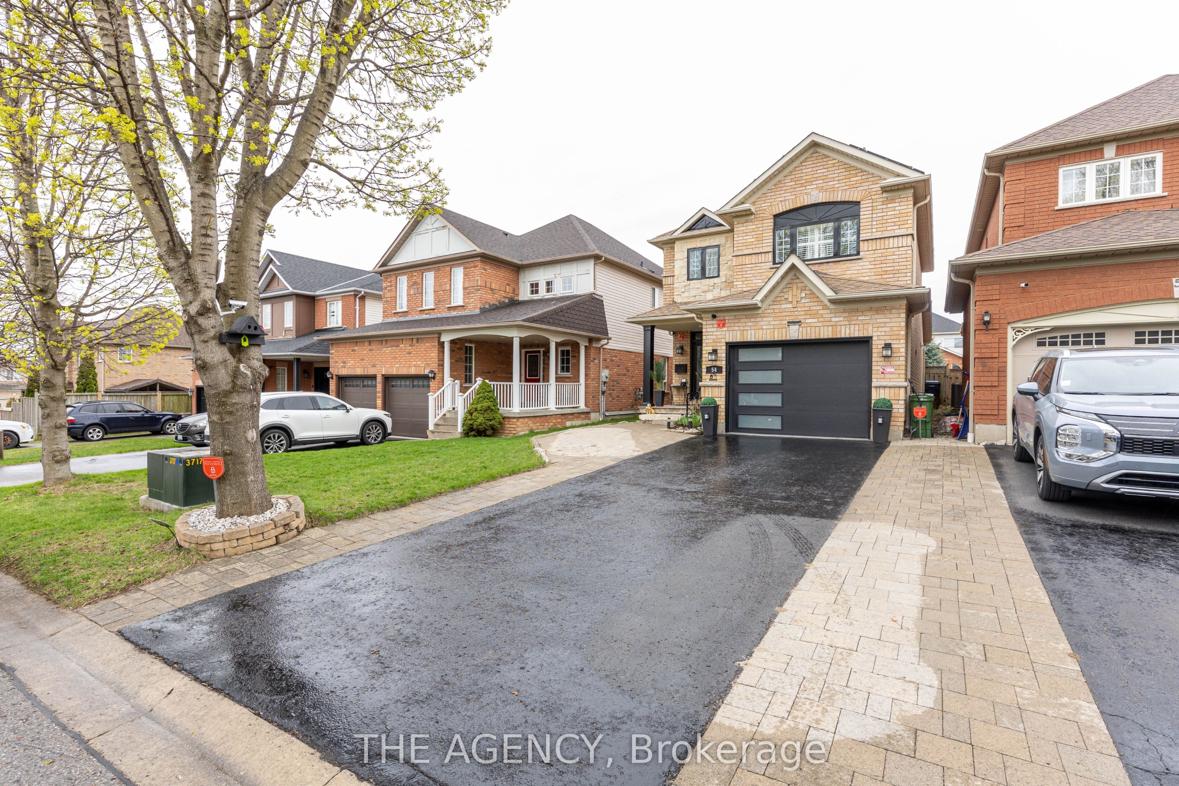 54 Thames Drive Property Photo 1
