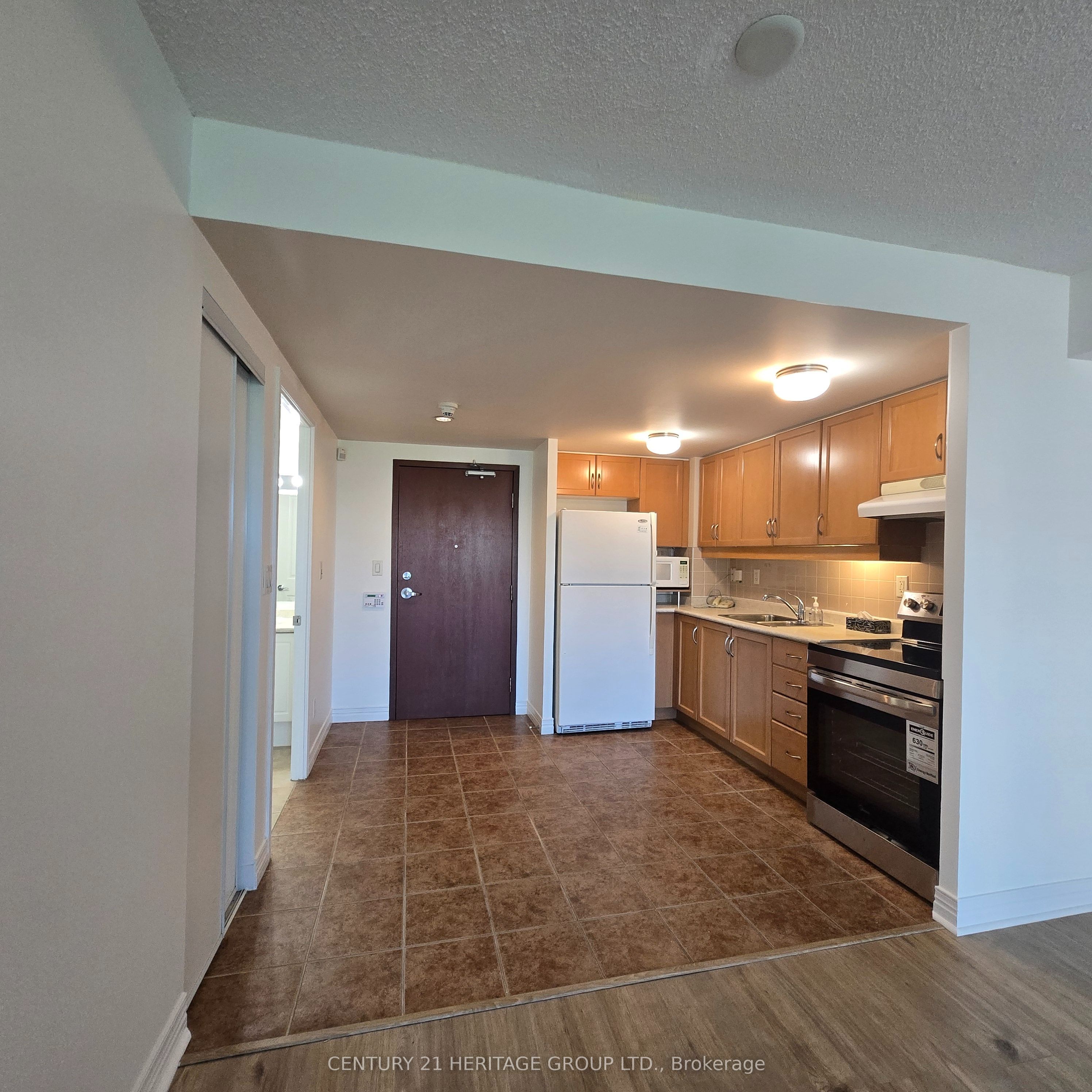 90 Scottfield Drive 319 Property Photo 14