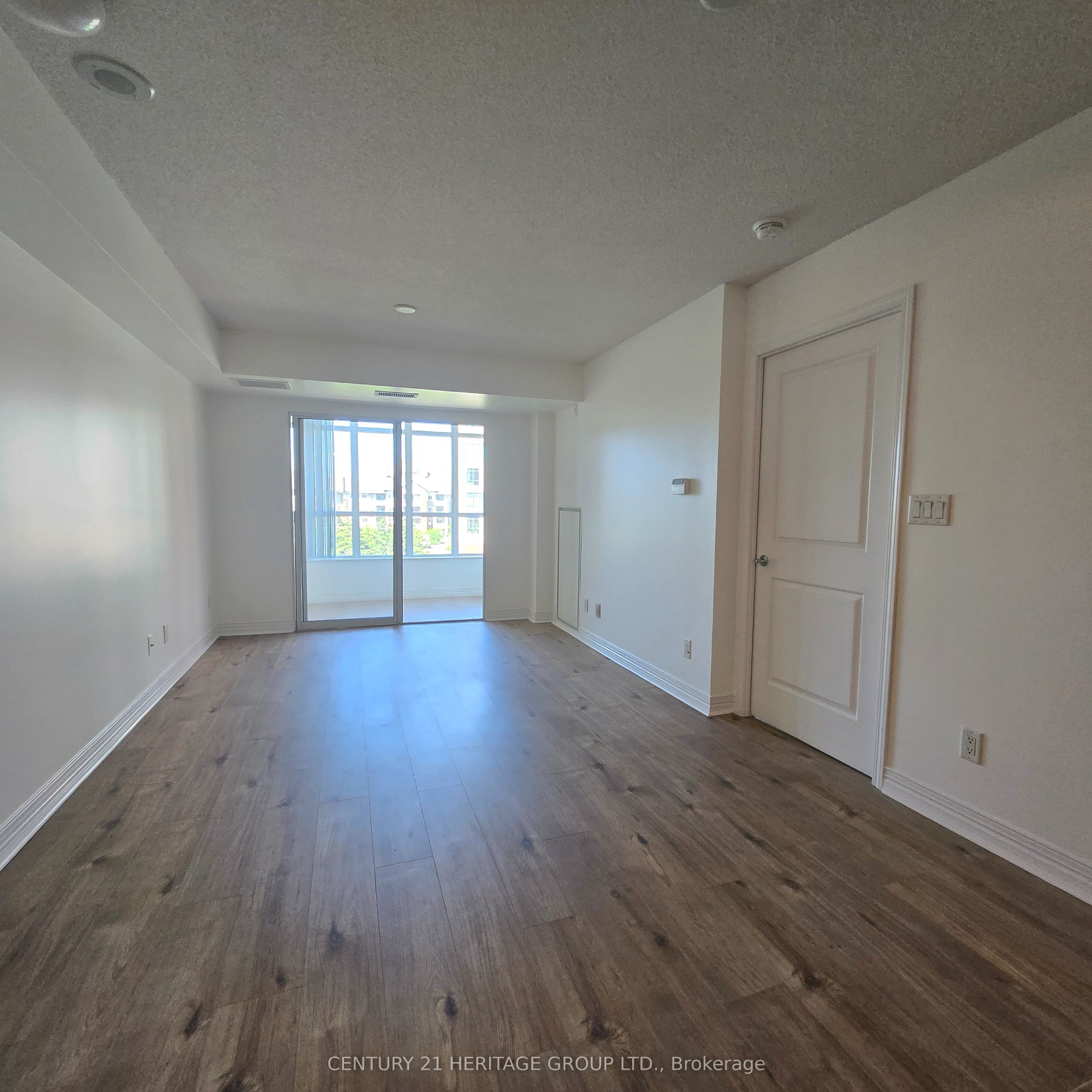 90 Scottfield Drive 319 Property Photo 18