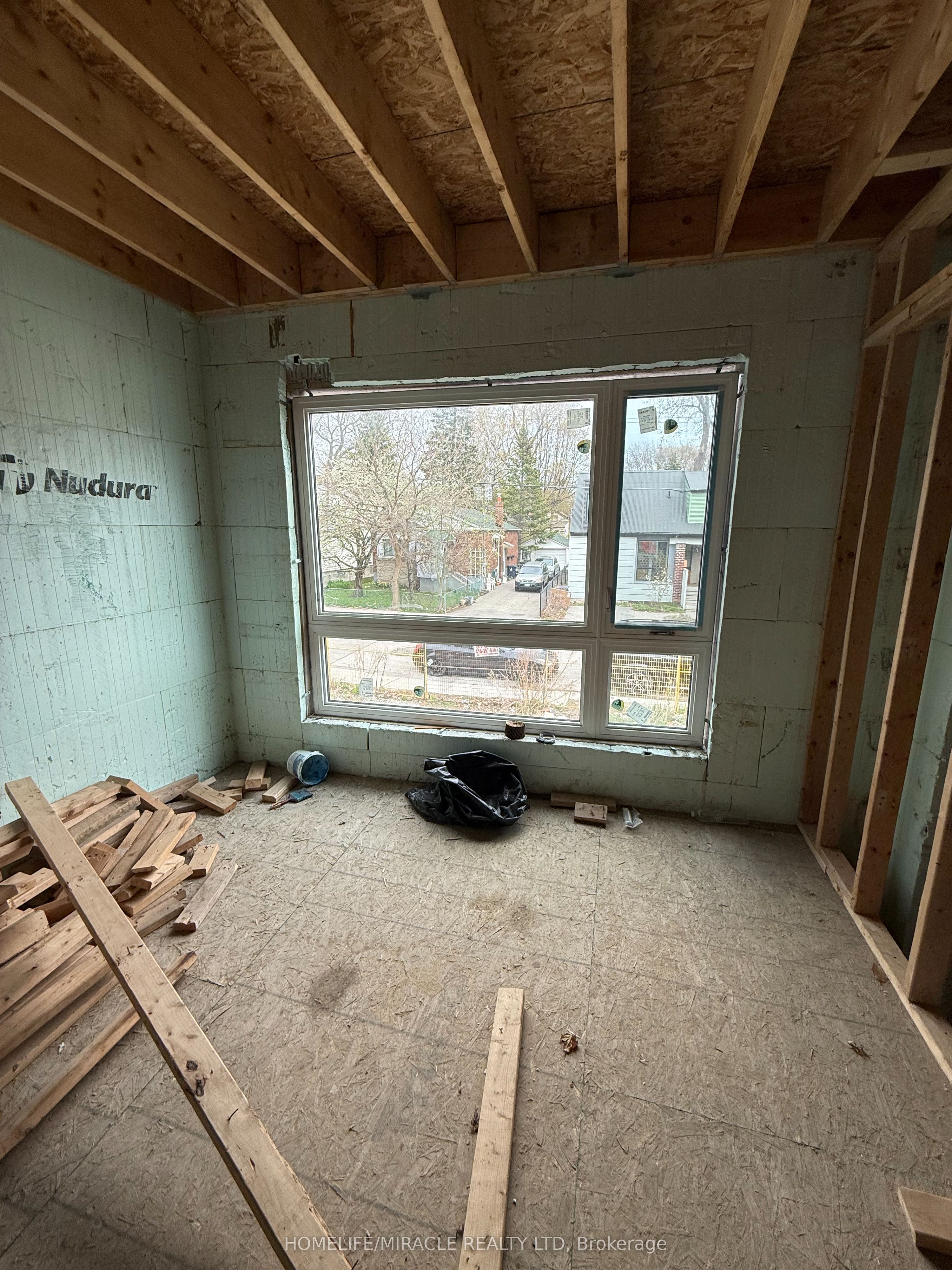 42 August Avenue Property Photo 3