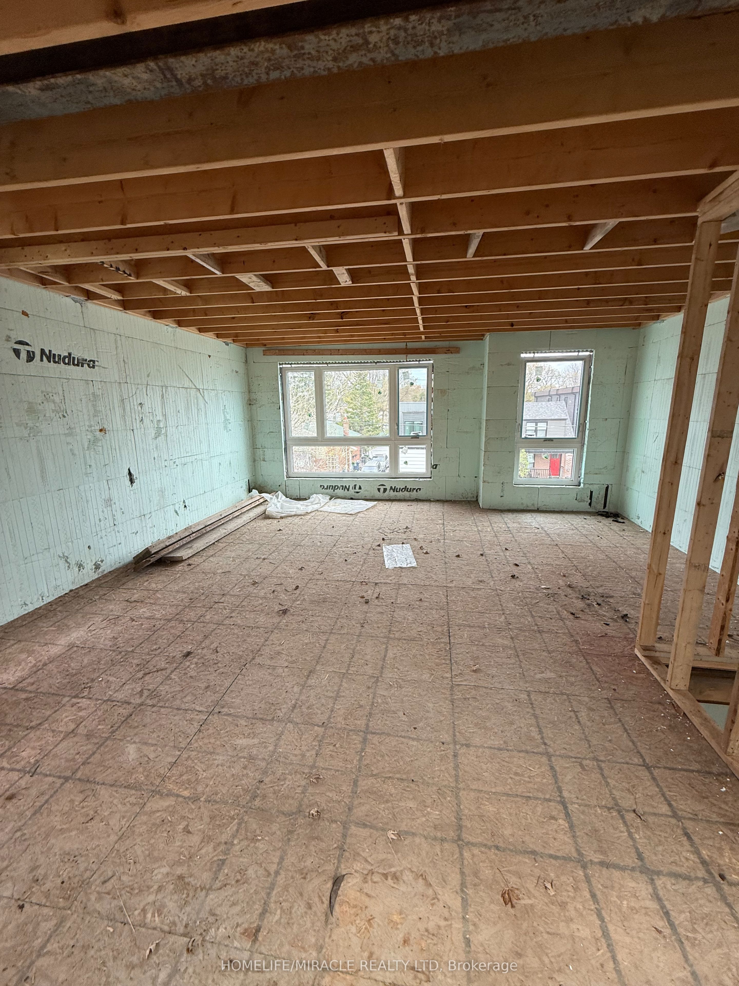 42 August Avenue Property Photo 11