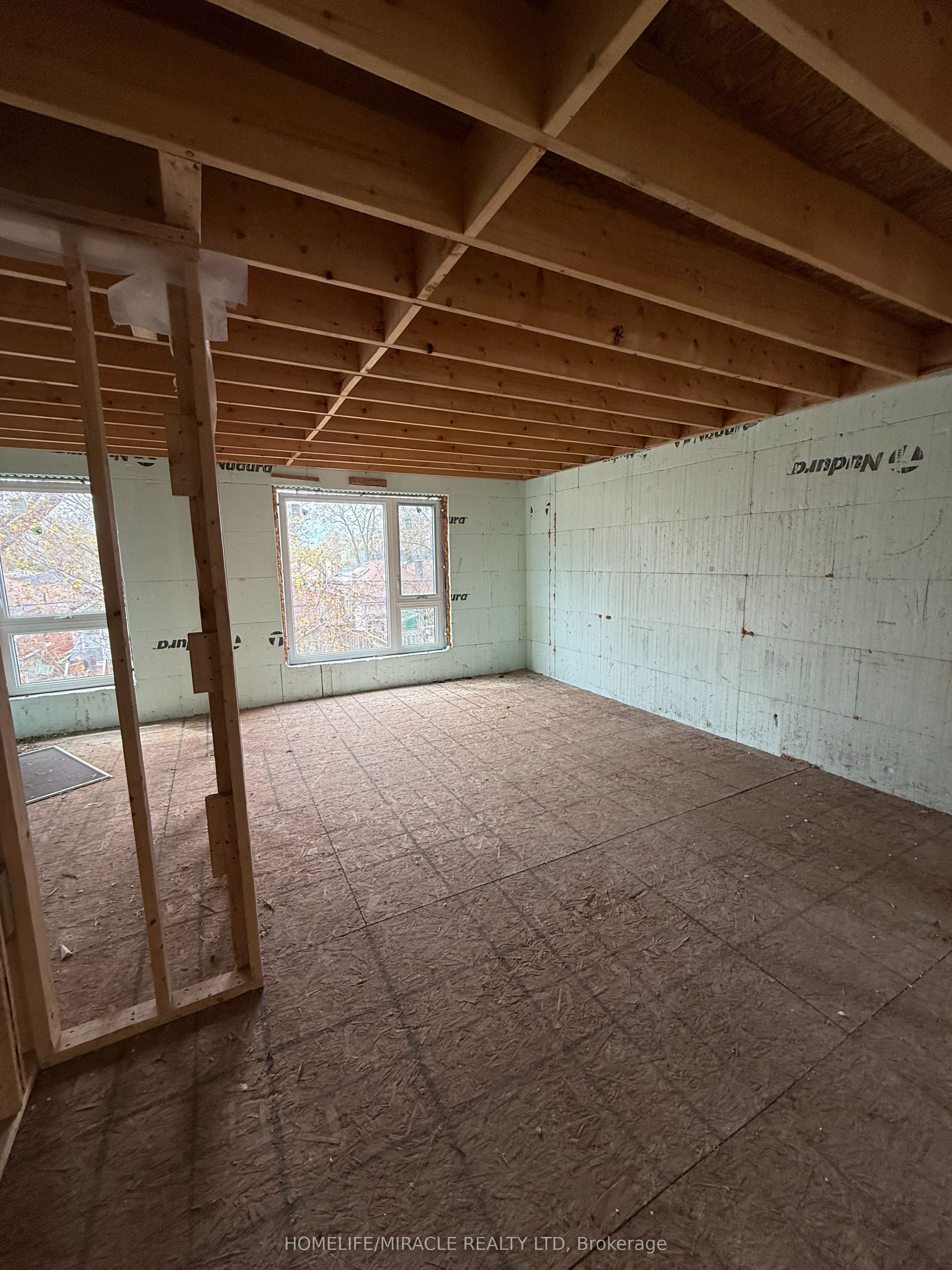 42 August Avenue Property Photo 13