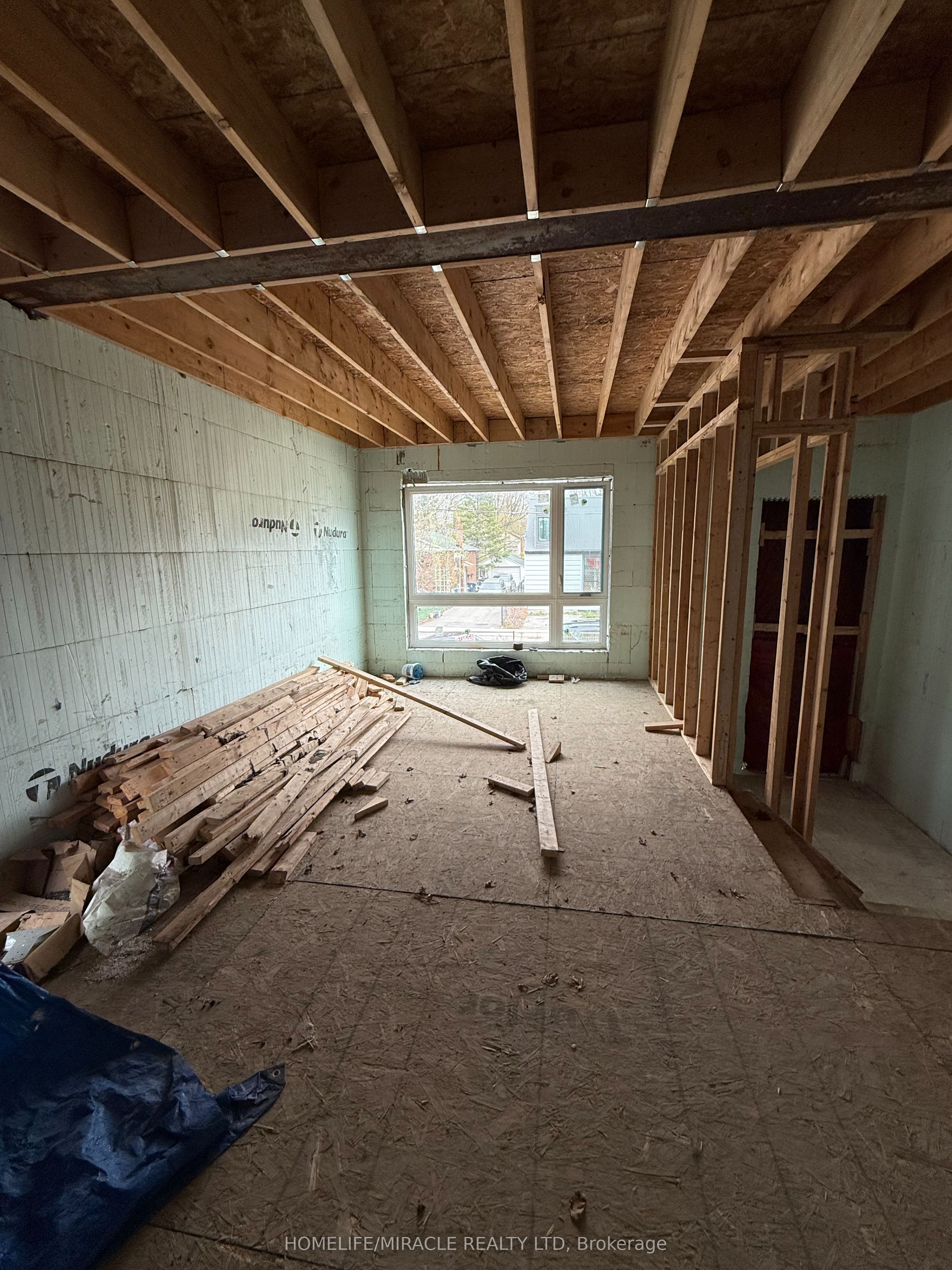42 August Avenue Property Photo 15