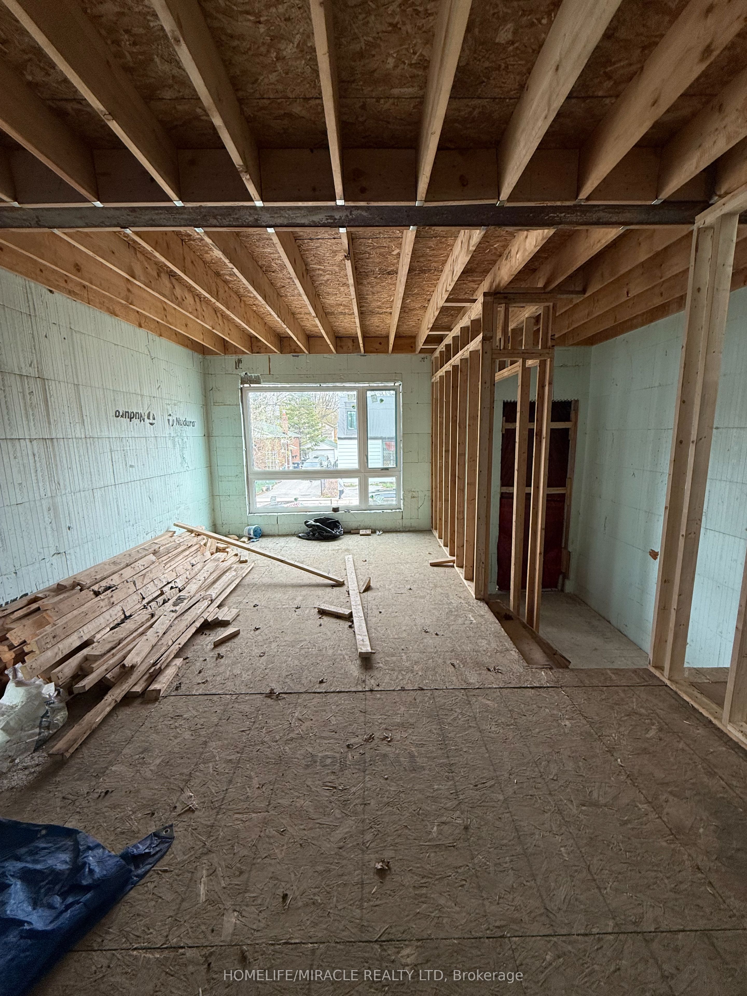 42 August Avenue Property Photo 18