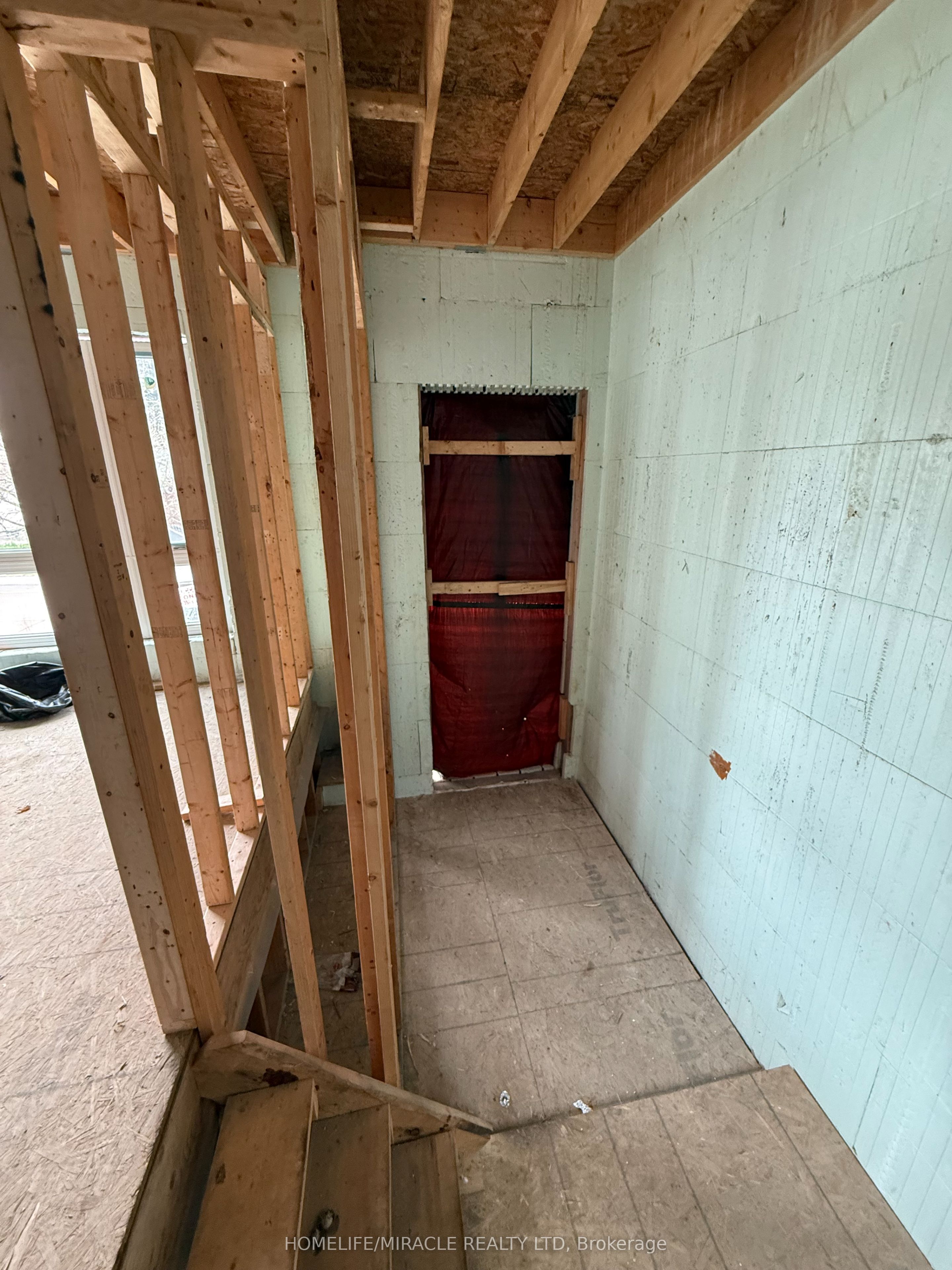 42 August Avenue Property Photo 20