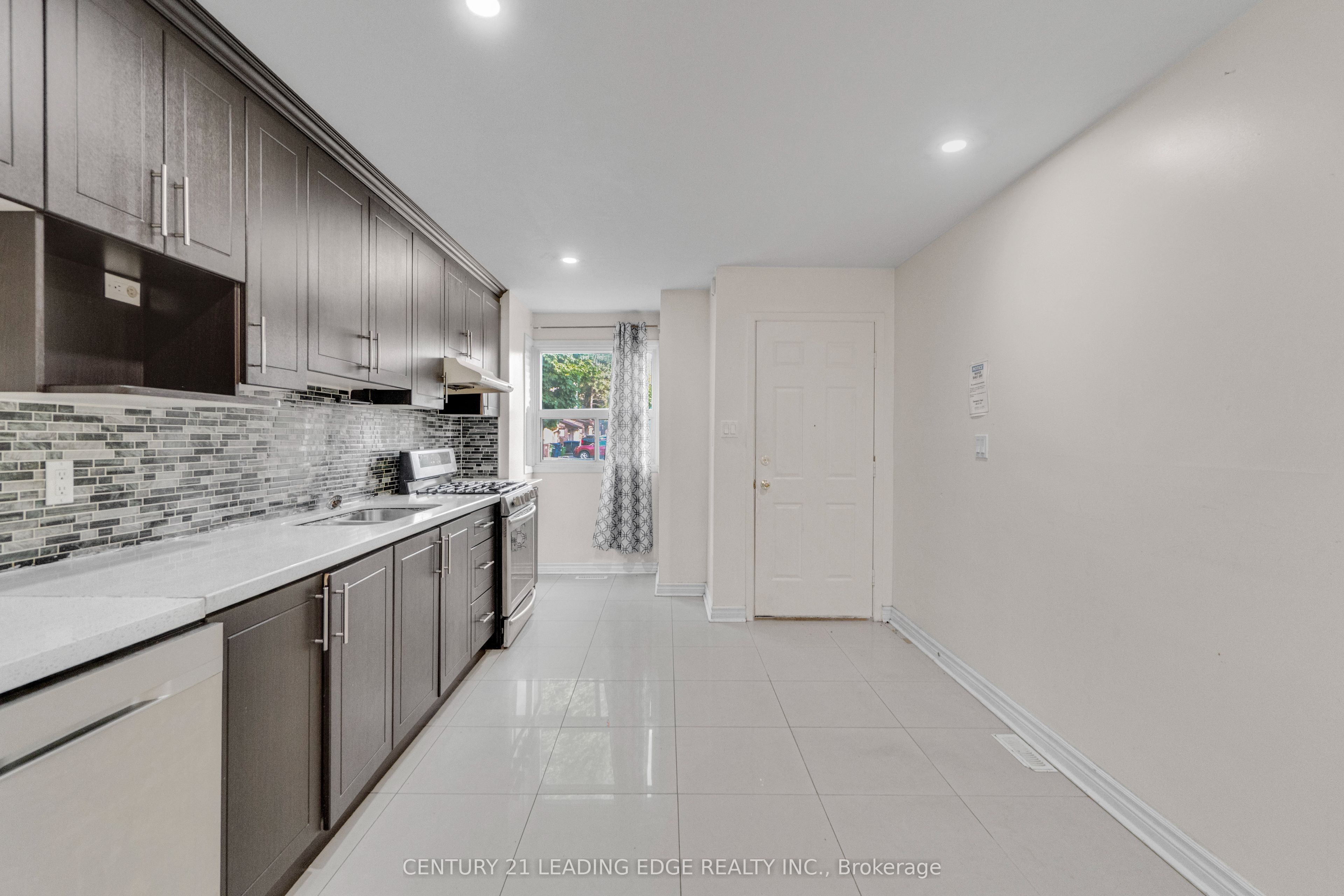 5 Kimbercroft Court Property Photo 6
