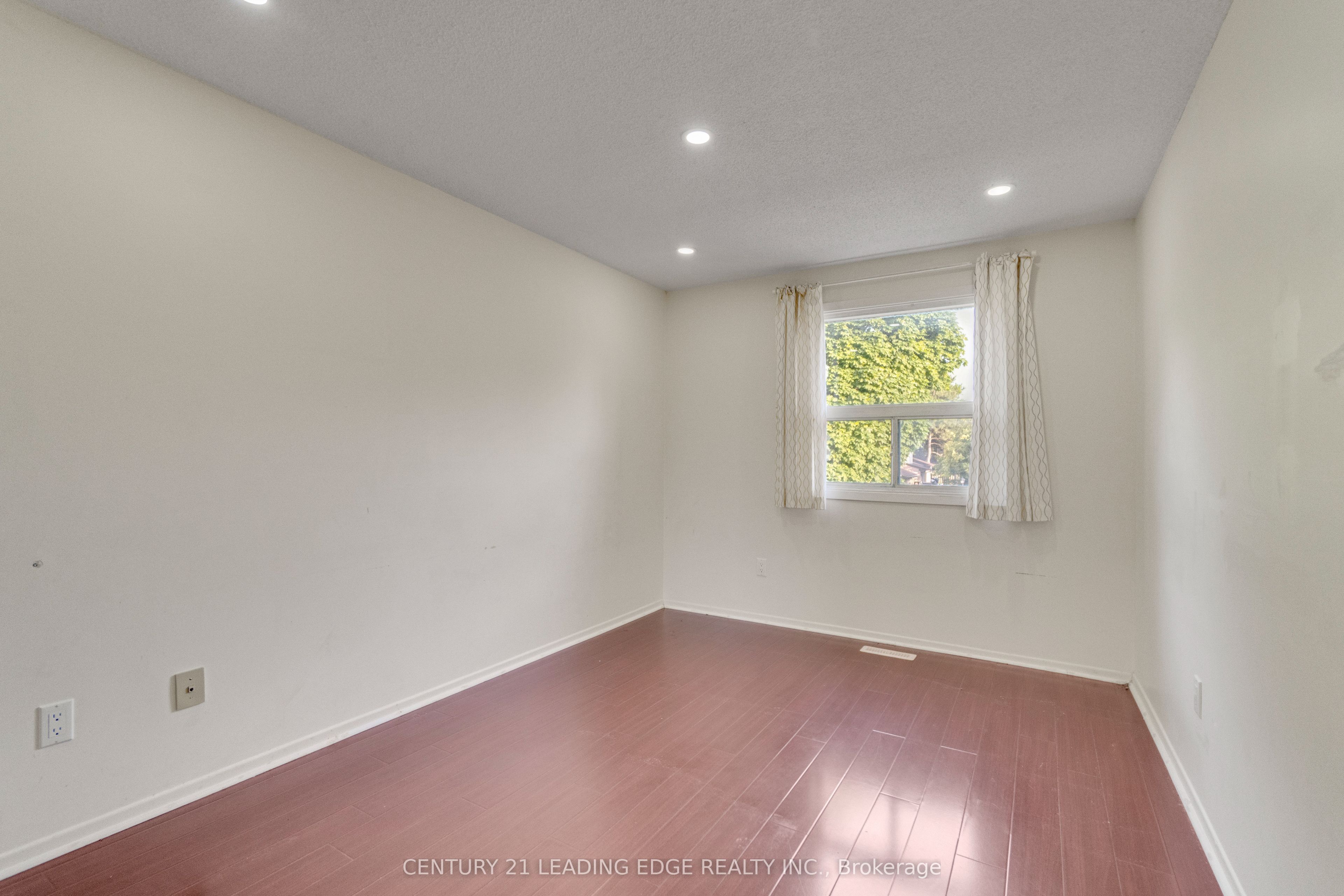 5 Kimbercroft Court Property Photo 17