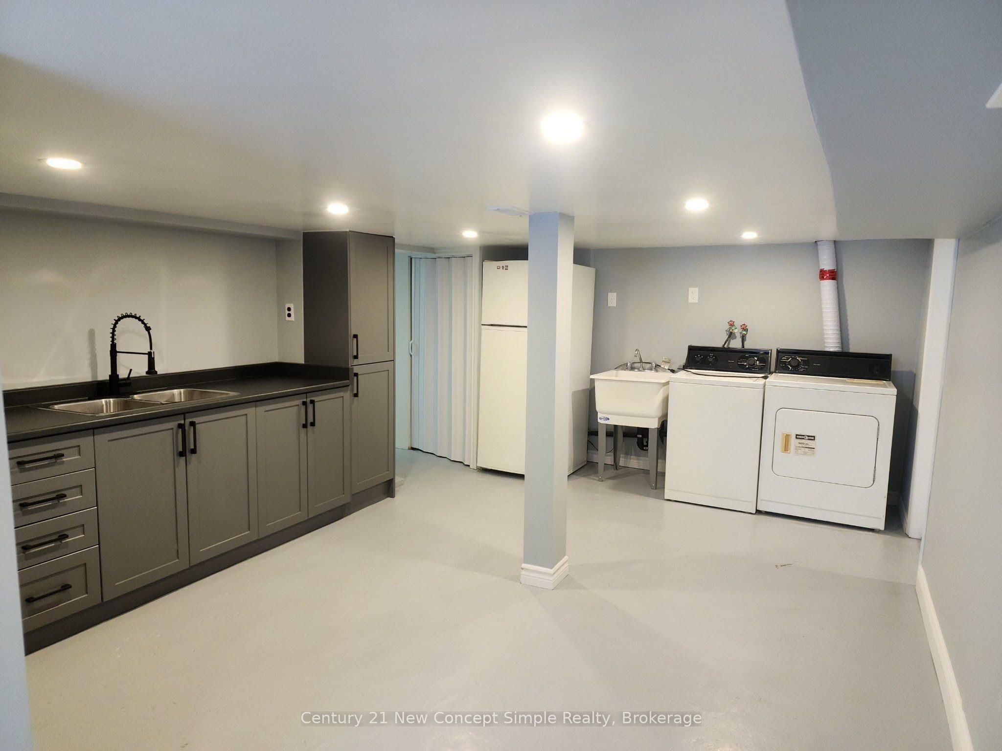 201 Harmony Road N Property Photo 12