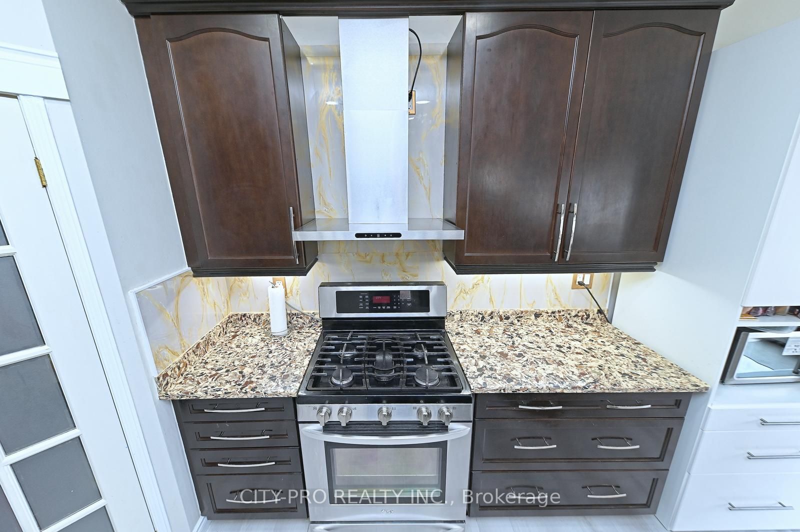1178 Salmers Drive Property Photo 19