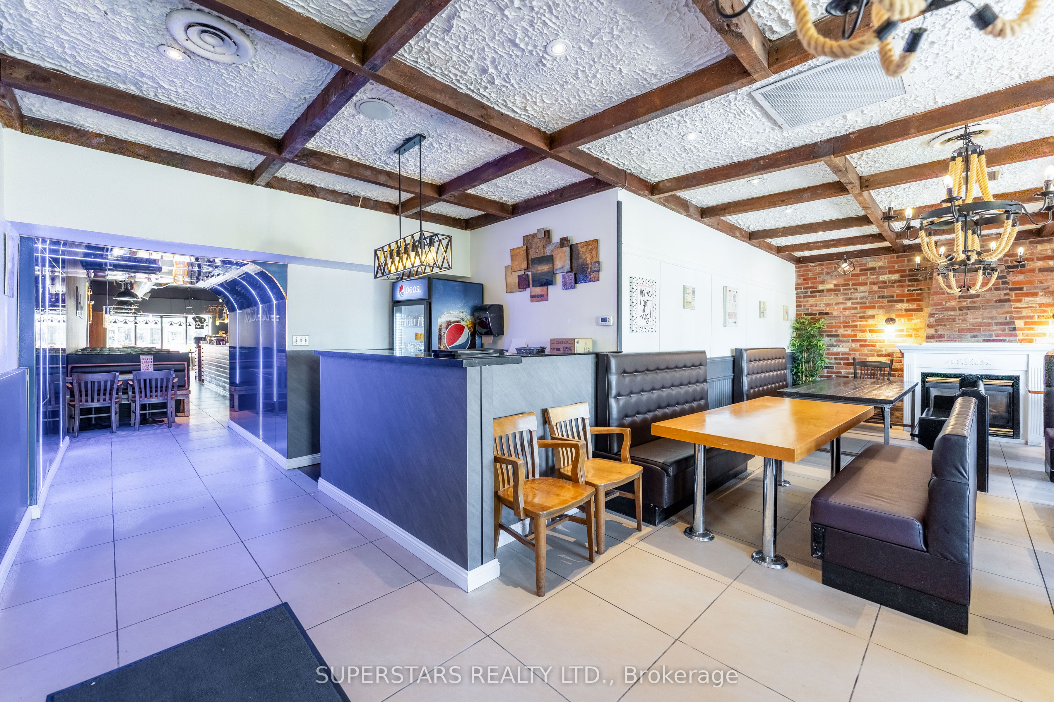 155 Queen Street Property Photo 19