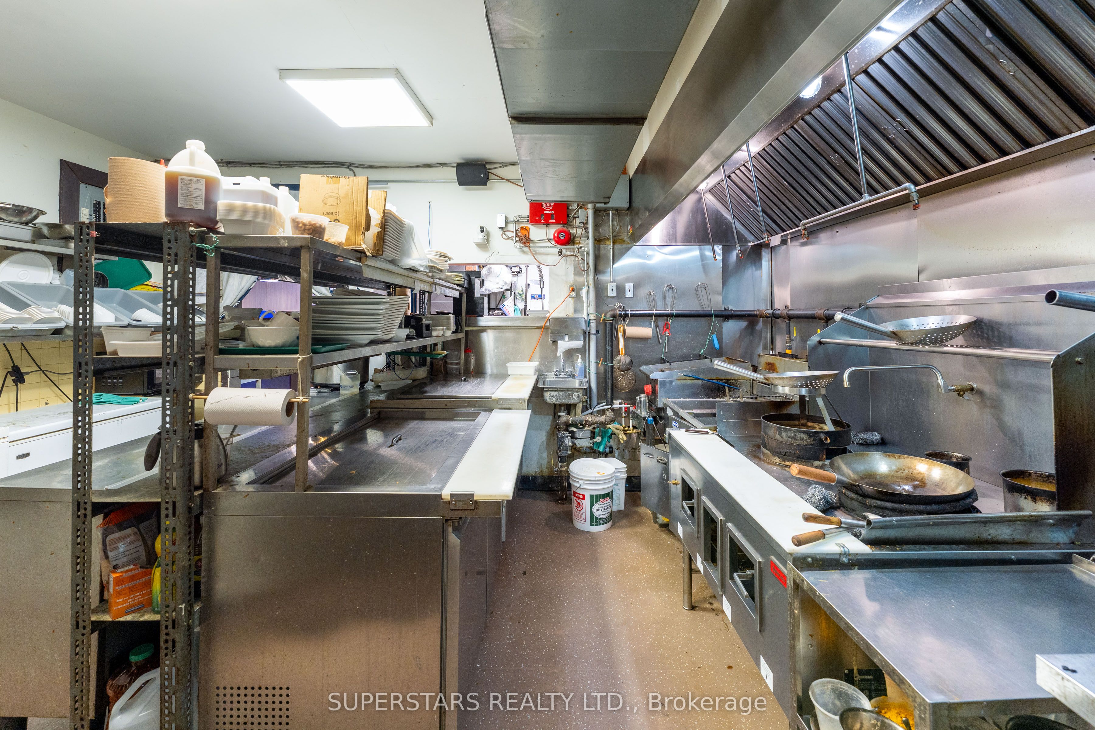 155 Queen Street Property Photo 24