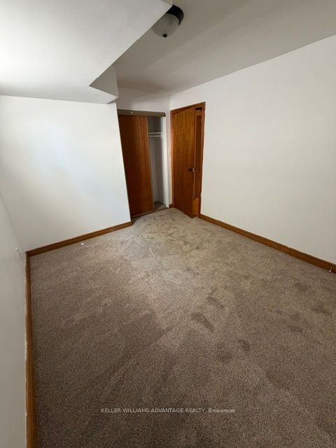 20 Bush Drive Lower Property Photo 8