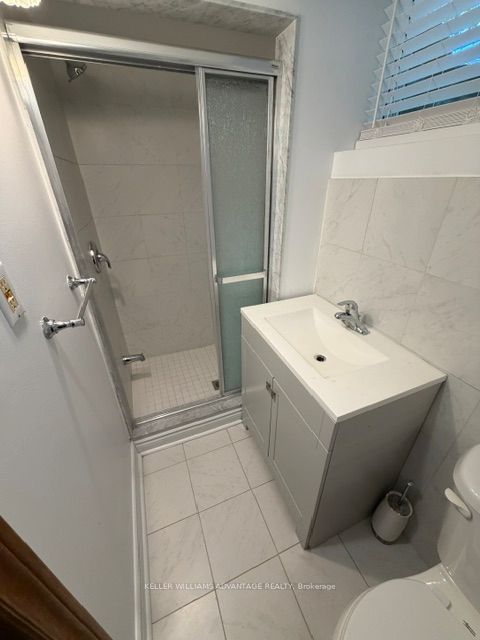 20 Bush Drive Lower Property Photo 13