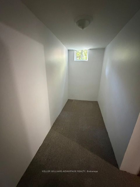 20 Bush Drive Lower Property Photo 14