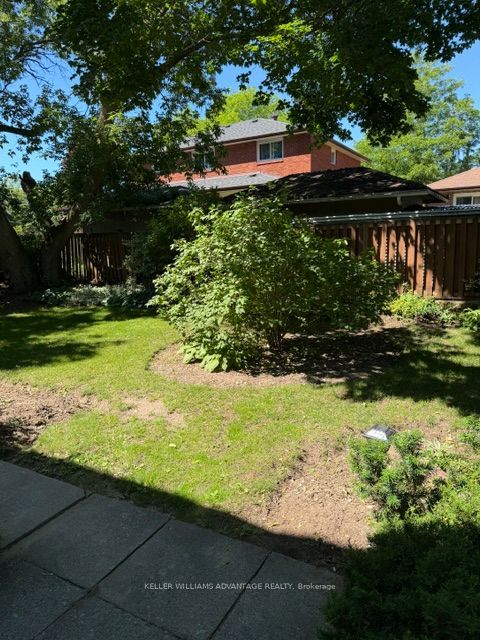 20 Bush Drive Lower Property Photo 17