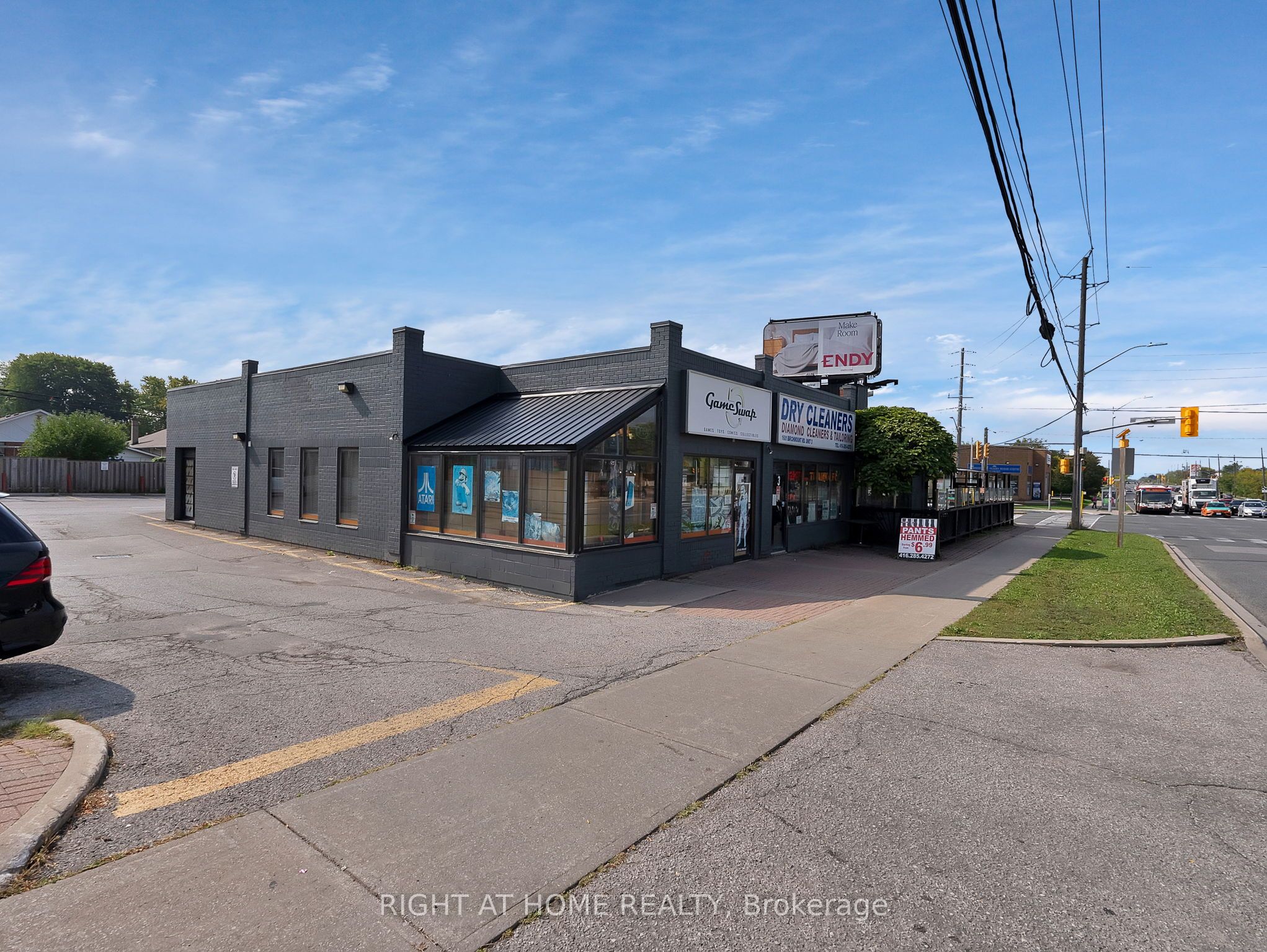 1601 Birchmount Road 4 Property Photo 2