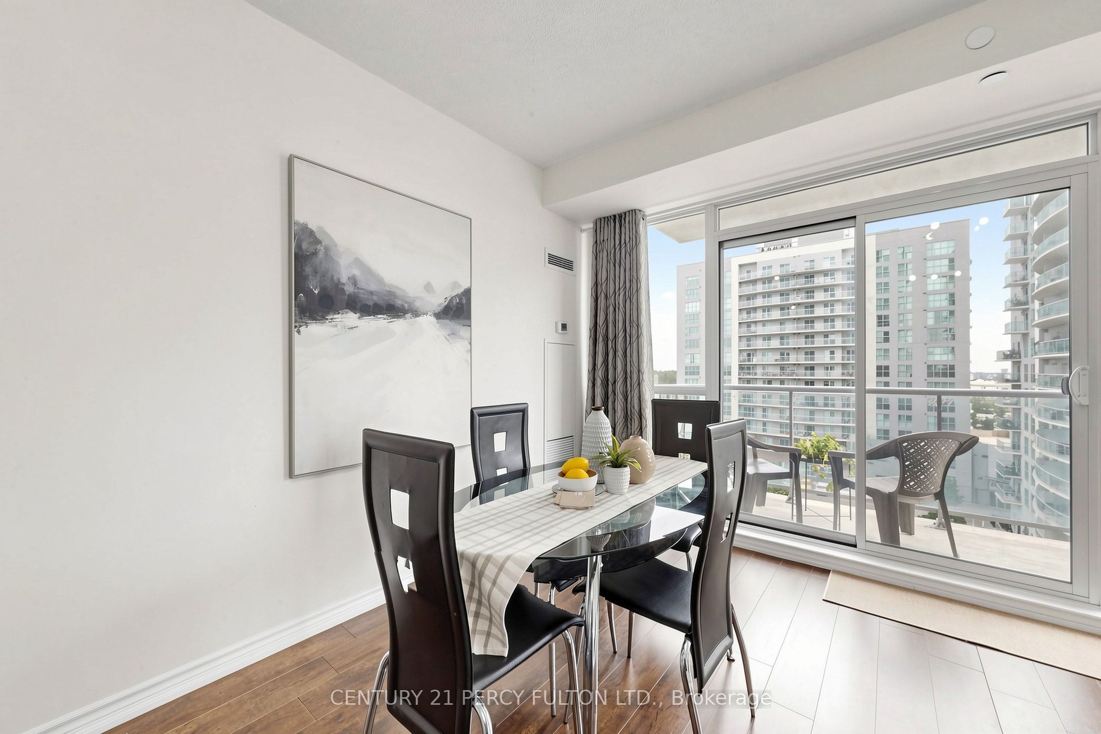 1328 Birchmount Road 802 Property Photo 17