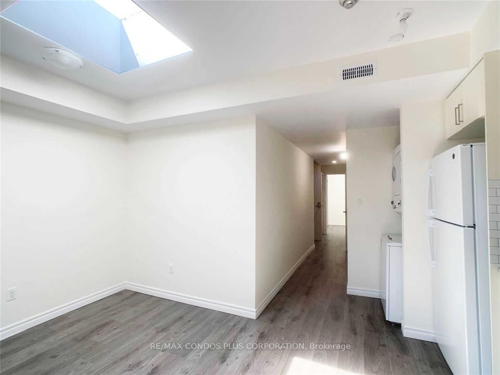 721 Danforth Avenue Property Photo 5