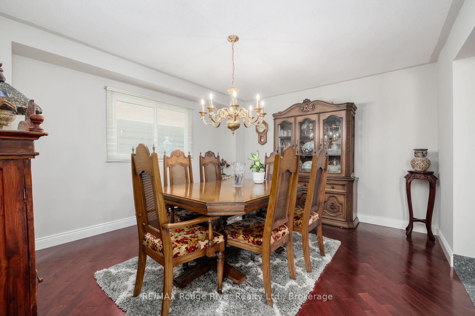 1106 Ridge Valley Drive Property Photo 21