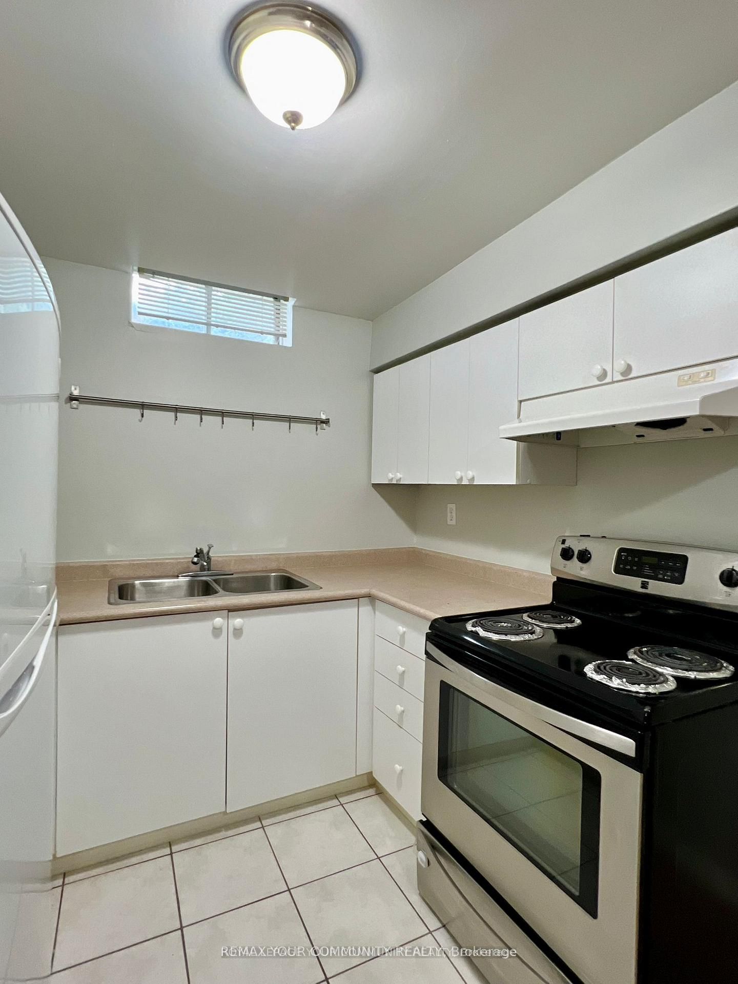 65 Dakin Drive S Property Photo 6