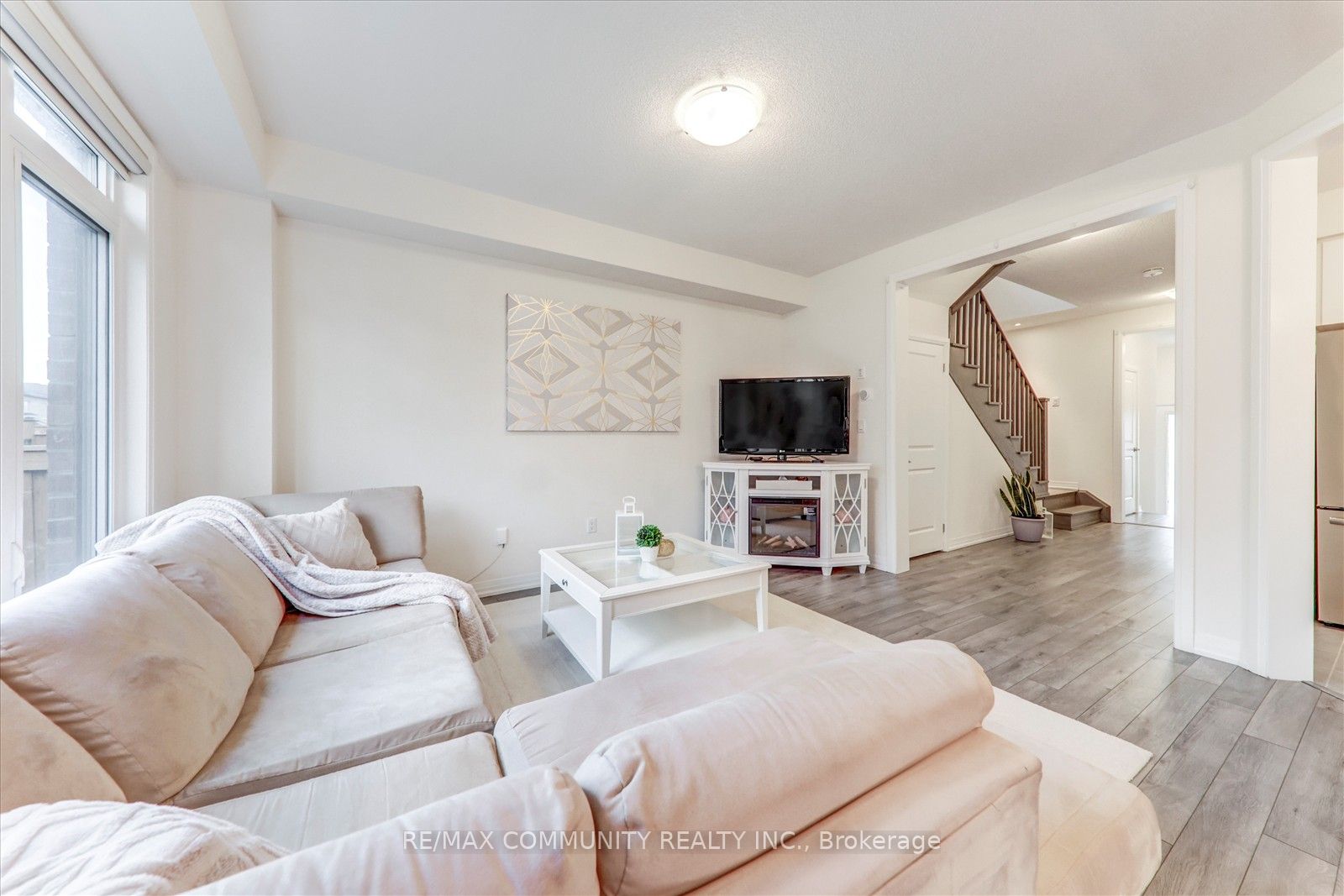 124 Ogston Crescent Property Photo 21