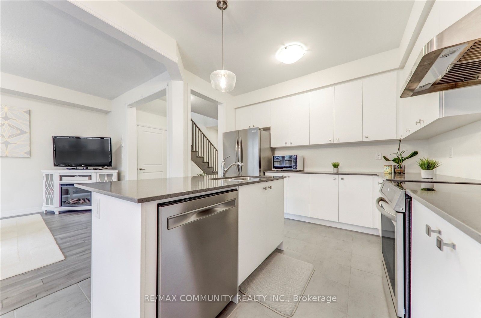 124 Ogston Crescent Property Photo 26