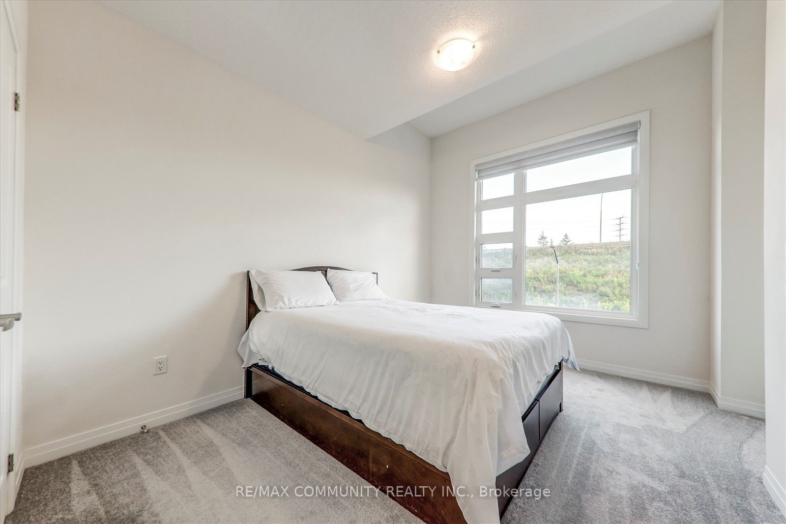 124 Ogston Crescent Property Photo 31