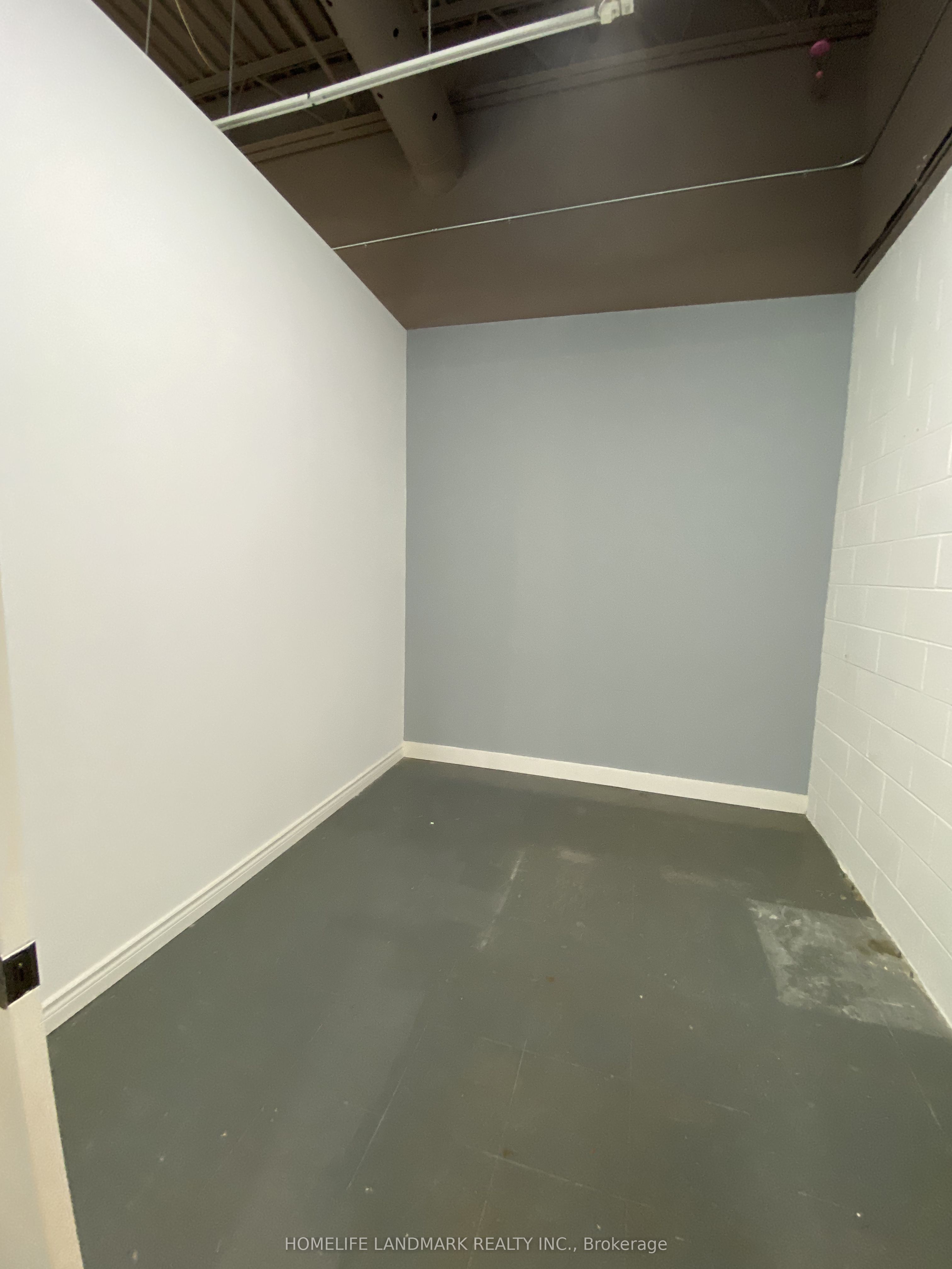 63 Silver Star Boulevard C12 Property Photo 16