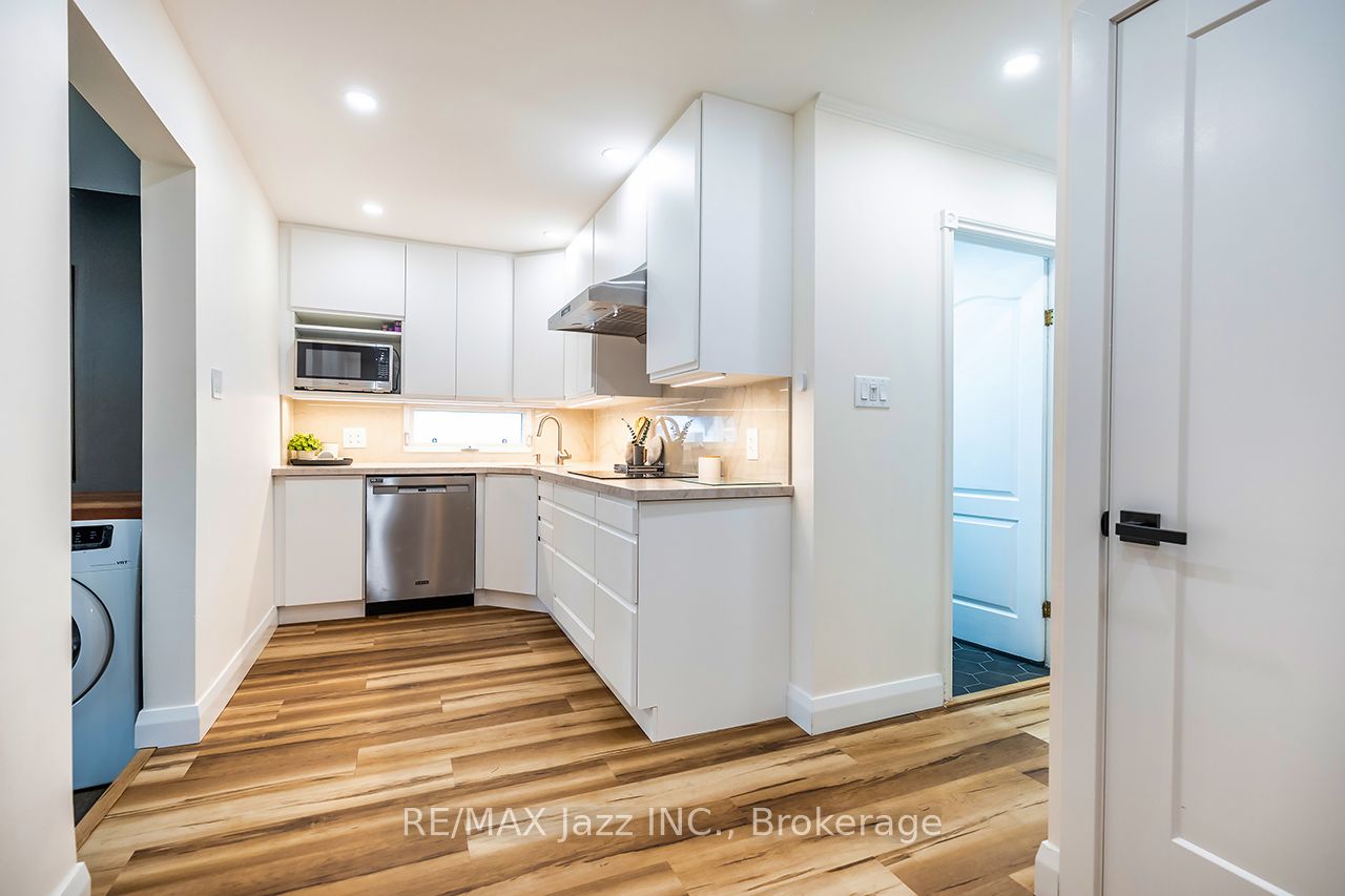 4 Maple Street Property Photo 10