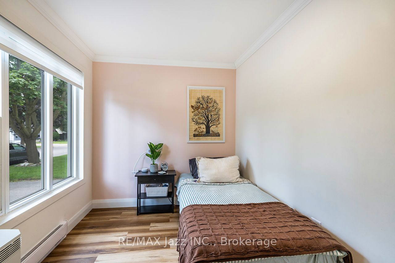 4 Maple Street Property Photo 14