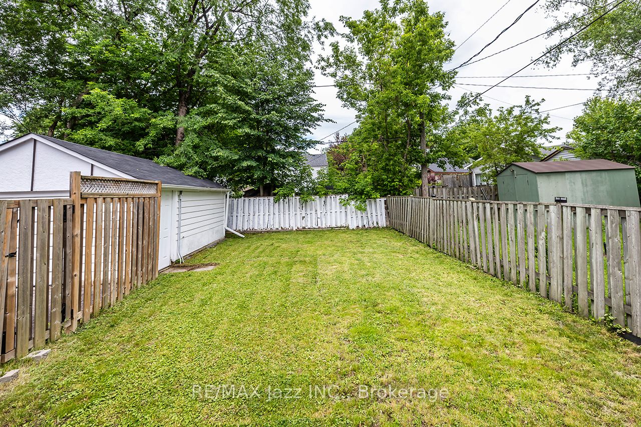 4 Maple Street Property Photo 22