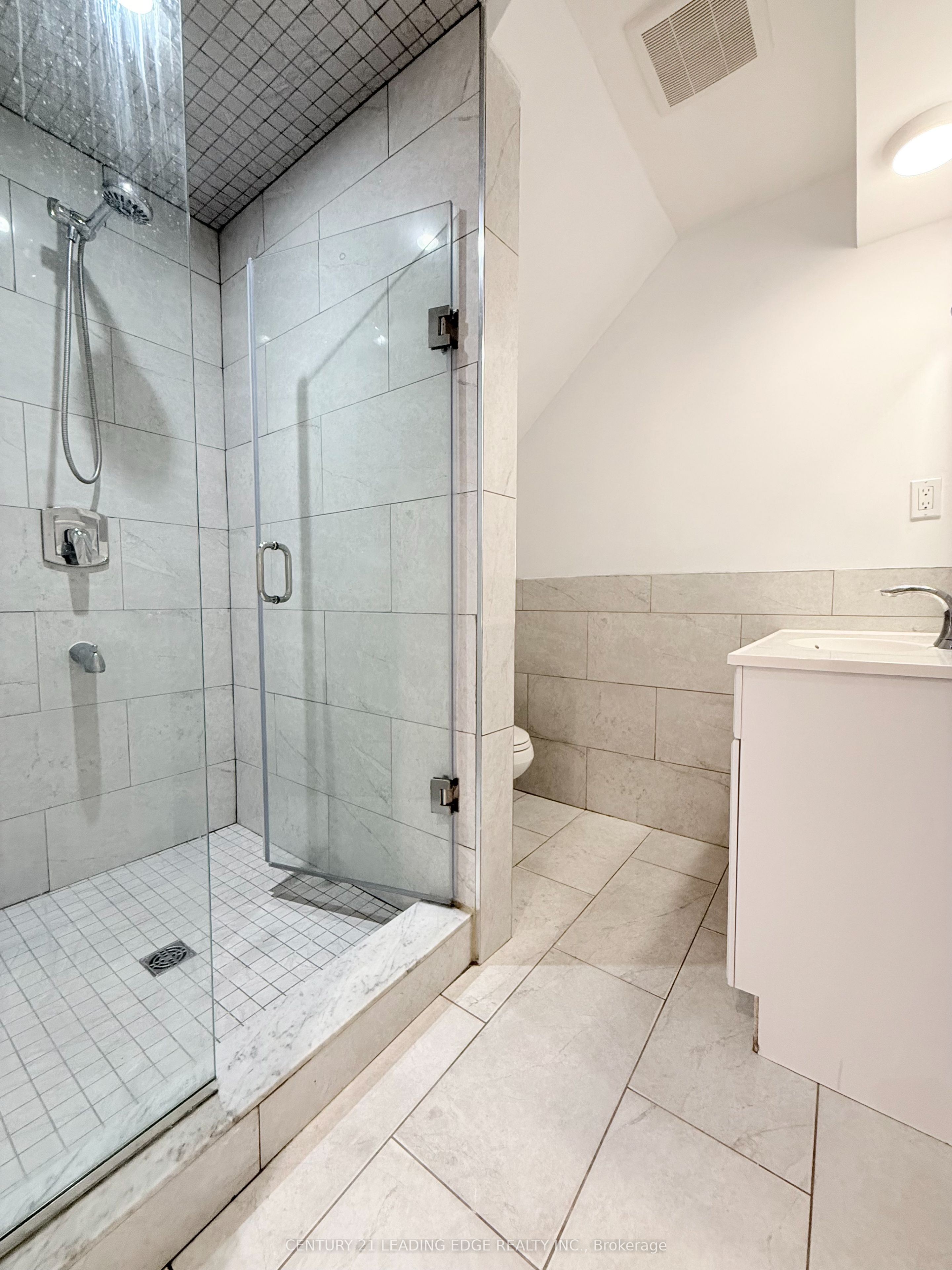 21 Colinayre Crescent Property Photo 7