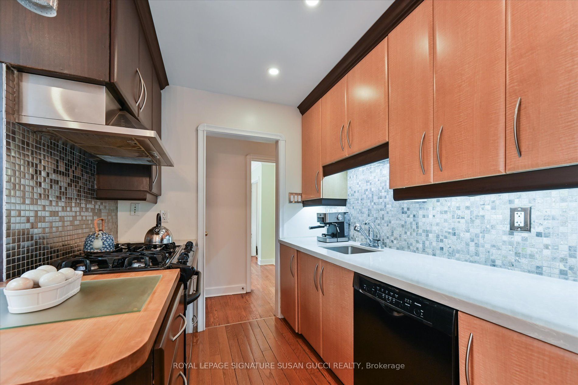 33 Plaxton Drive Property Photo 5