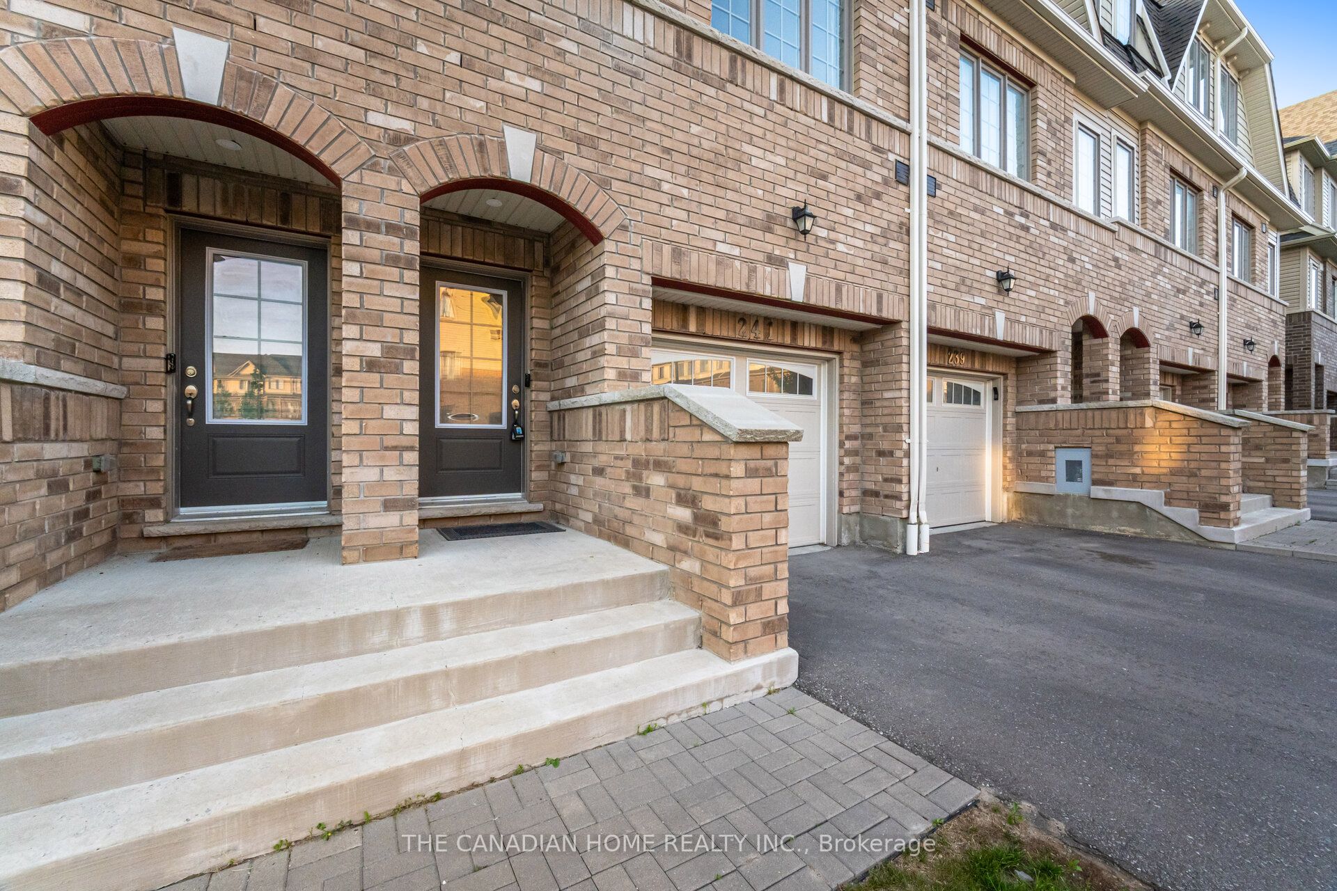 241 Danzatore Path Property Photo 6