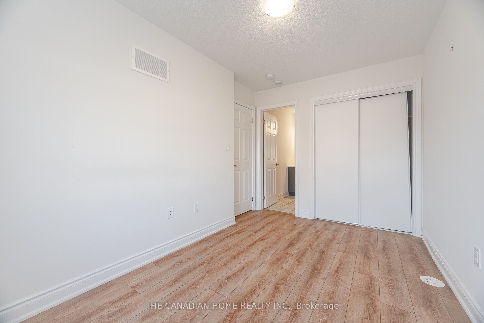 241 Danzatore Path Property Photo 32